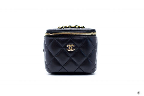 CHANEL Chanel AP1340Y04059 Small Vanity Case  Black / C3906 Lambskin S | Italystation.com - Shop Now at italystation.com