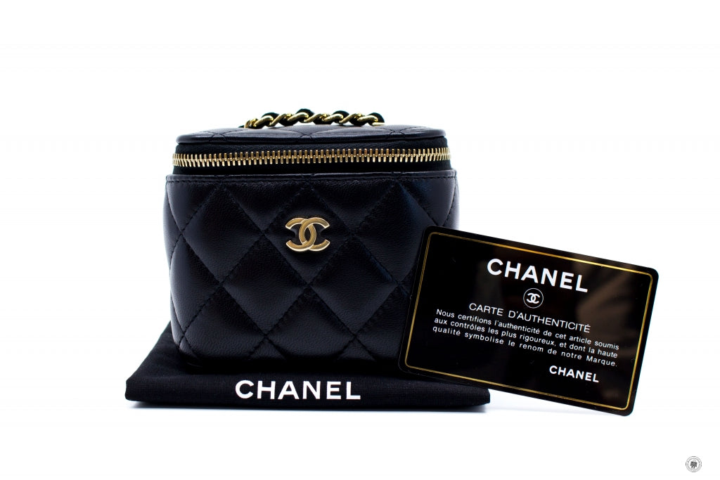 CHANEL Chanel AP1340Y04059 Small Vanity Case  Black / C3906 Lambskin S | Italystation.com - Shop Now at italystation.com