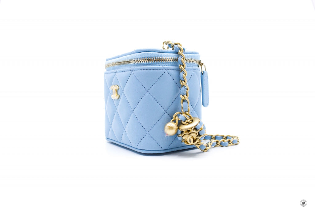 CHANEL Chanel AP1447B08034 Small Vanity With Chain Crush Light Blue /  | Italystation.com - Shop Now at italystation.com