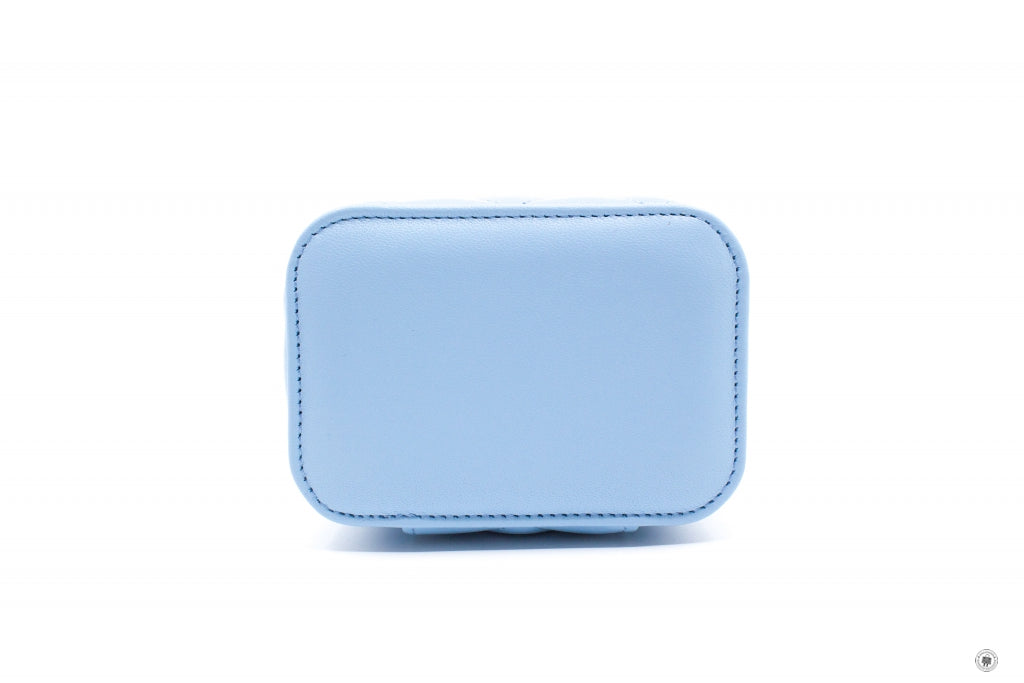 CHANEL Chanel AP1447B08034 Small Vanity With Chain Crush Light Blue /  | Italystation.com - Shop Now at italystation.com