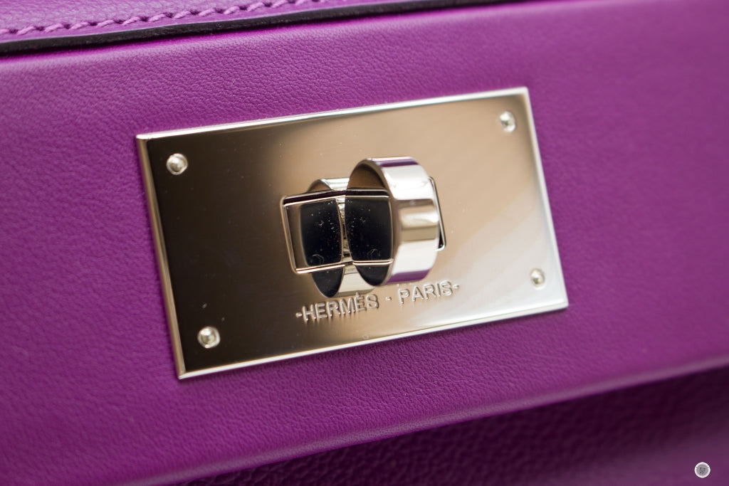 HERMES Hermes H082153 24/24 Mini  Anemone/anemone  Taurillon Clemence  | Italystation.com - Shop Now at italystation.com
