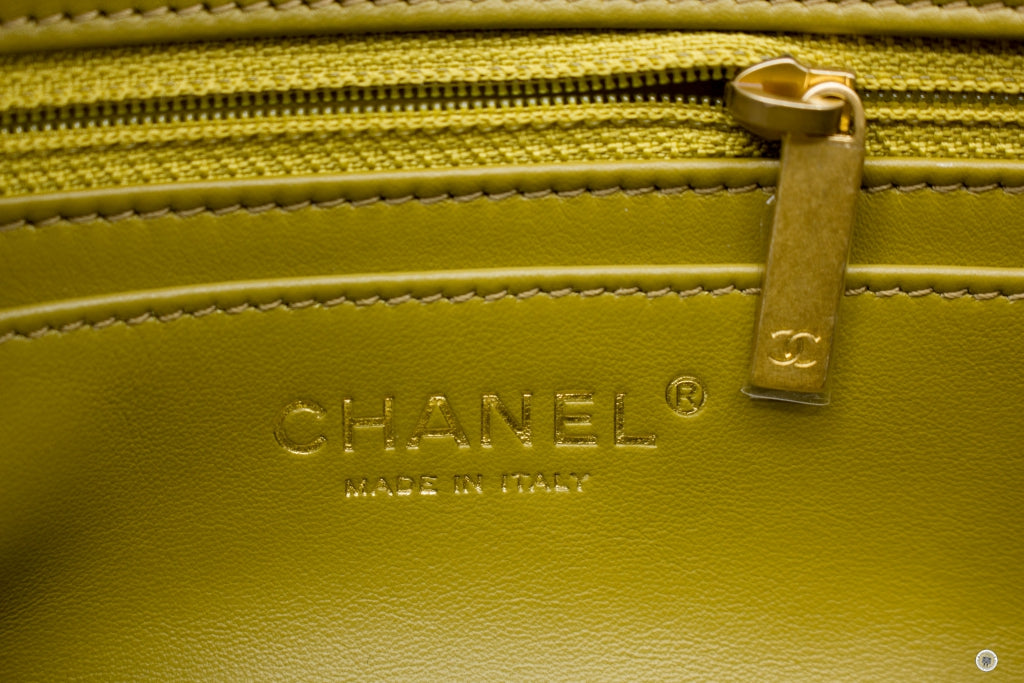 CHANEL Chanel AS1787 B02916 Mini Flap Bag Crush Avocado / NJ526 Lambsk | Italystation.com - Shop Now at italystation.com