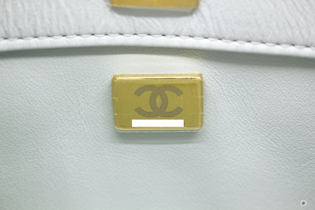CHANEL Chanel 23C Pearl Crush Hobo Ice Blue Calfskin Shoulder Bags Gbh | Italystation.com - Shop Now at italystation.com