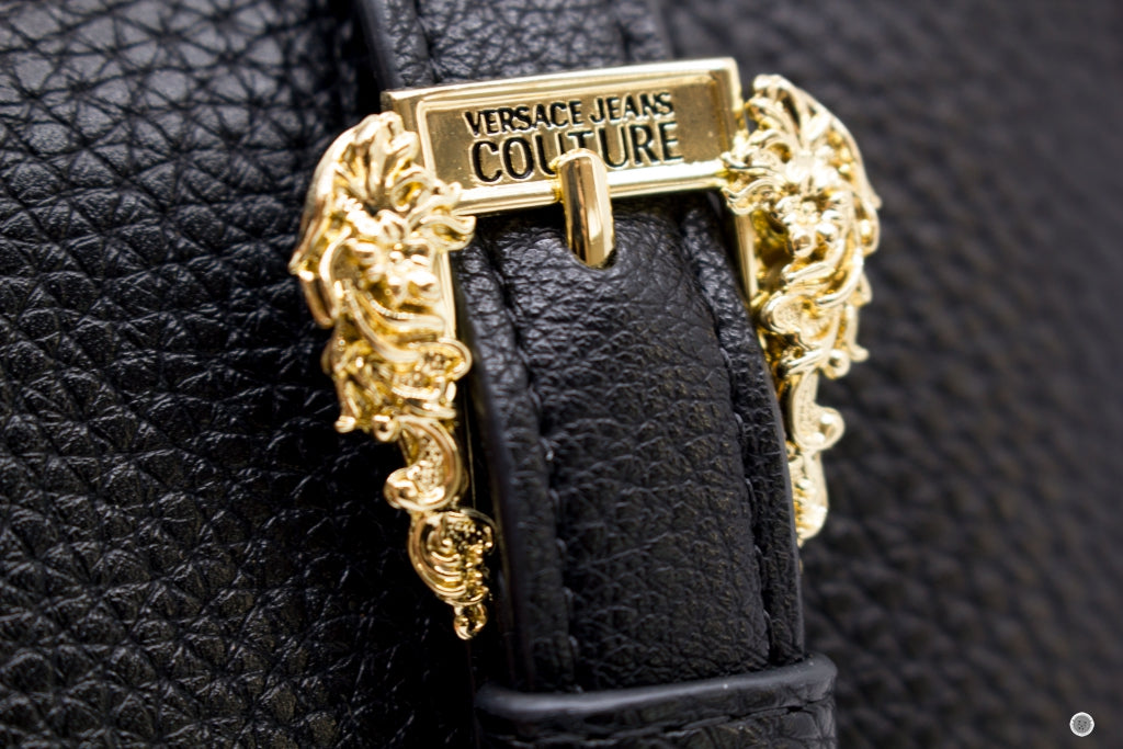 VERSACE JEANS COUTURE Versace Jeans Couture 73VA5PF2ZS413 Portafoglio  | Italystation.com - Shop Now at italystation.com