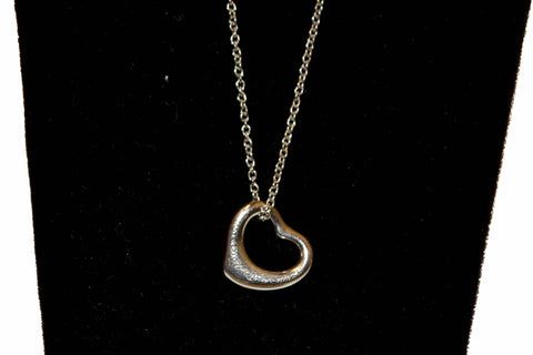 Authentic Tiffany & Co. Peretti Platinum Mini Open Heart Pendant Necklace 14.25