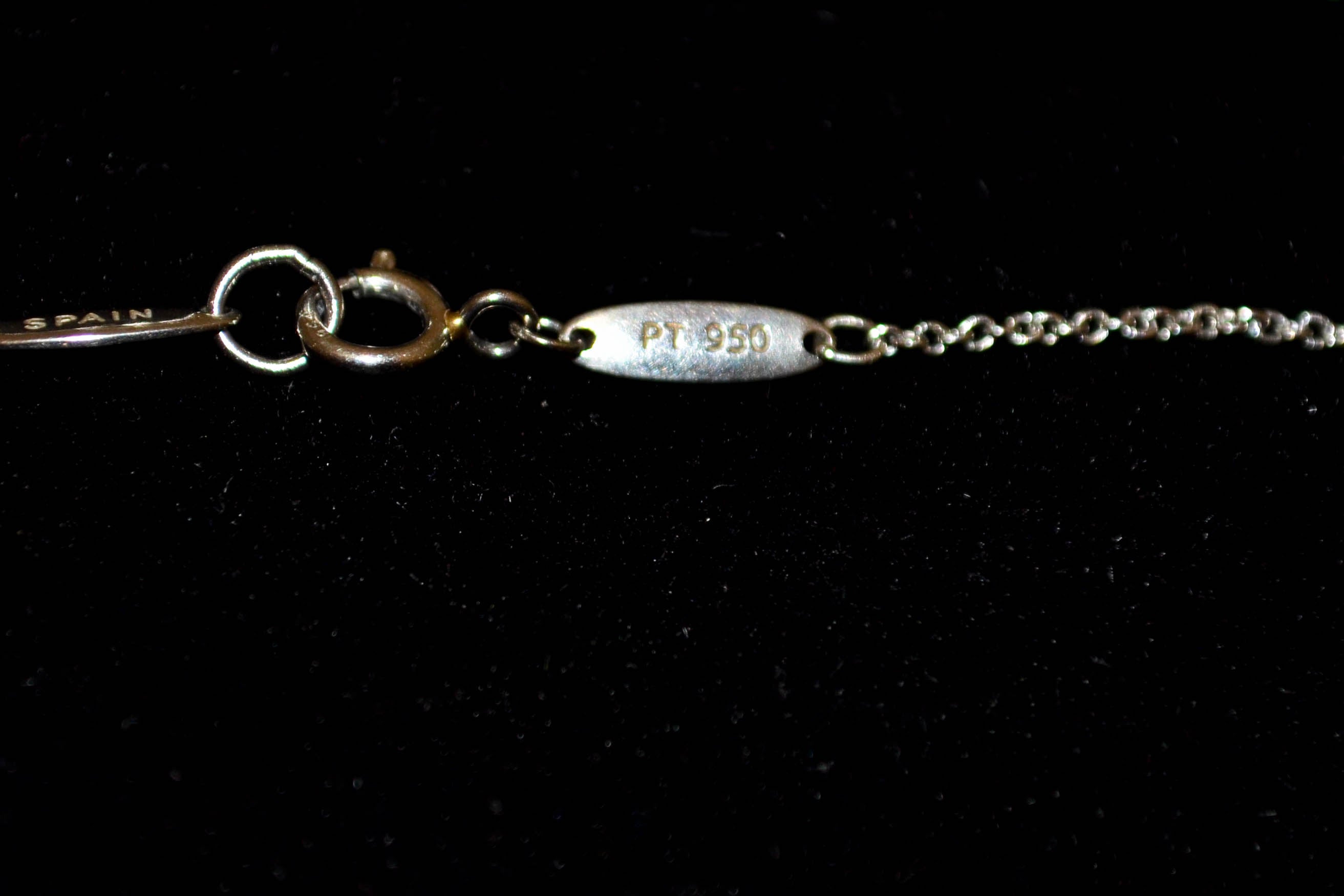 Authentic Tiffany & Co. Peretti Platinum Mini Open Heart Pendant Necklace 14.25"