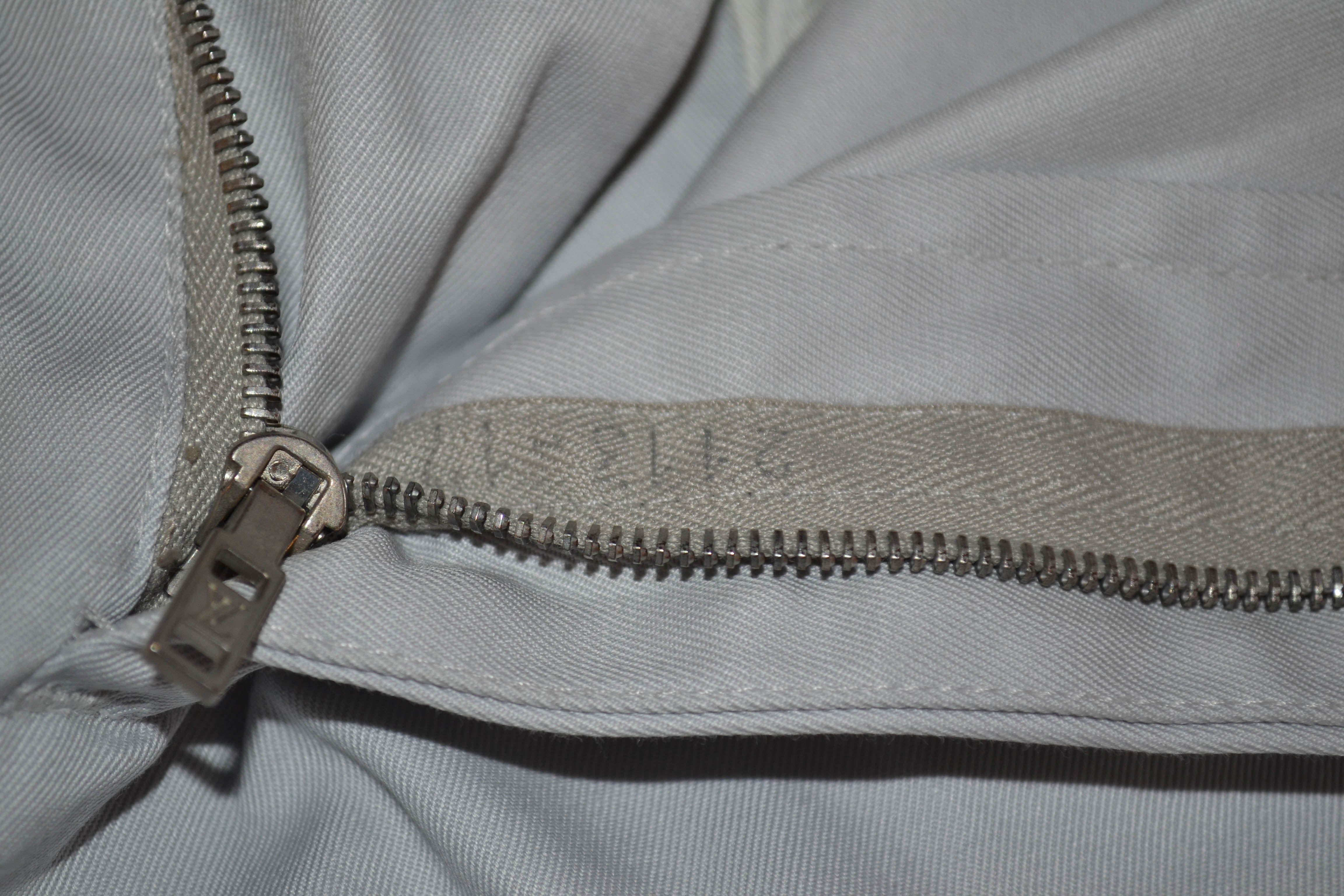 Louis Vuitton Ripstop Tailored Pants Grey. Size 50