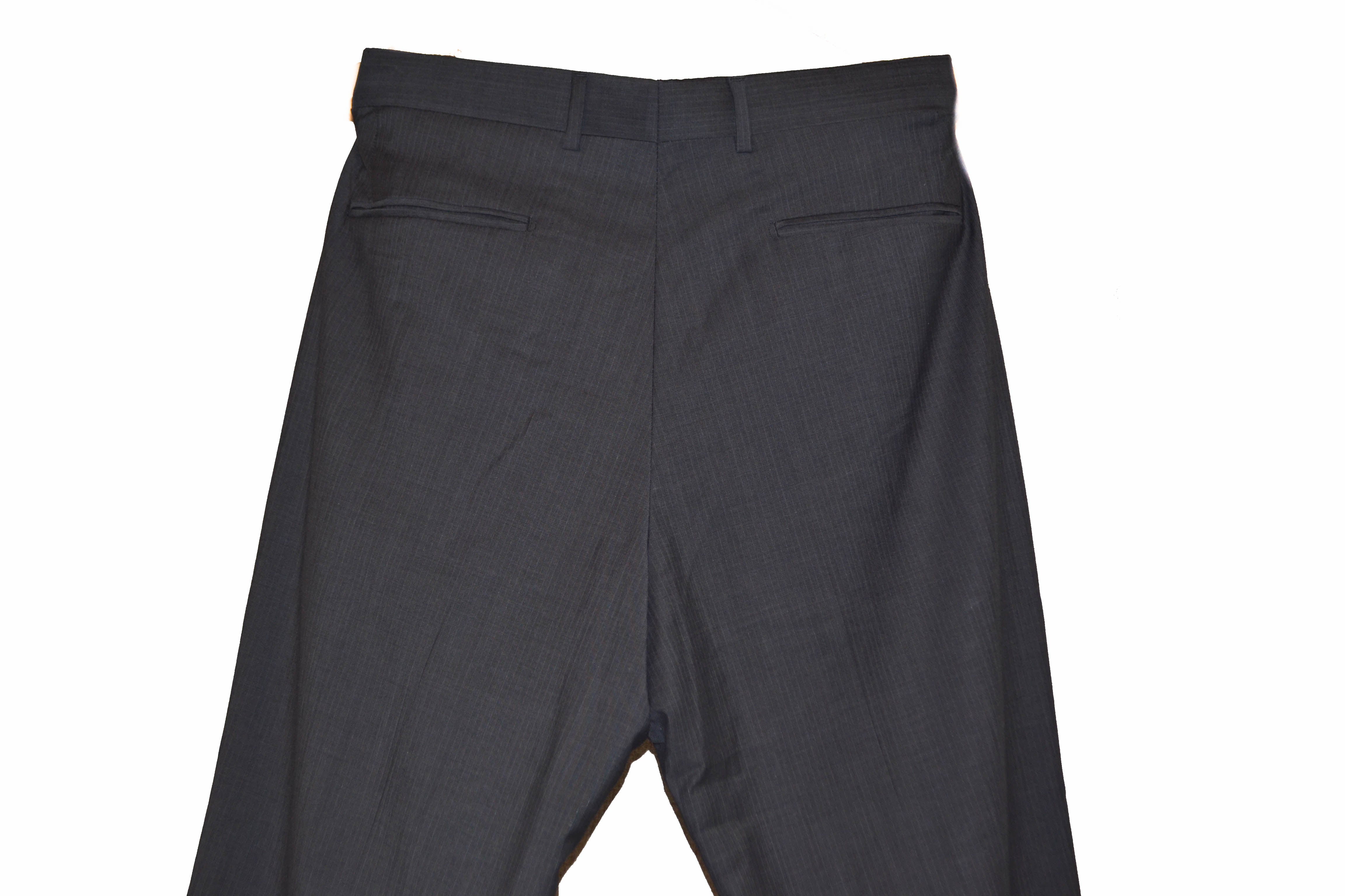 Trousers Louis Vuitton Grey size L International in Cotton - 30980556