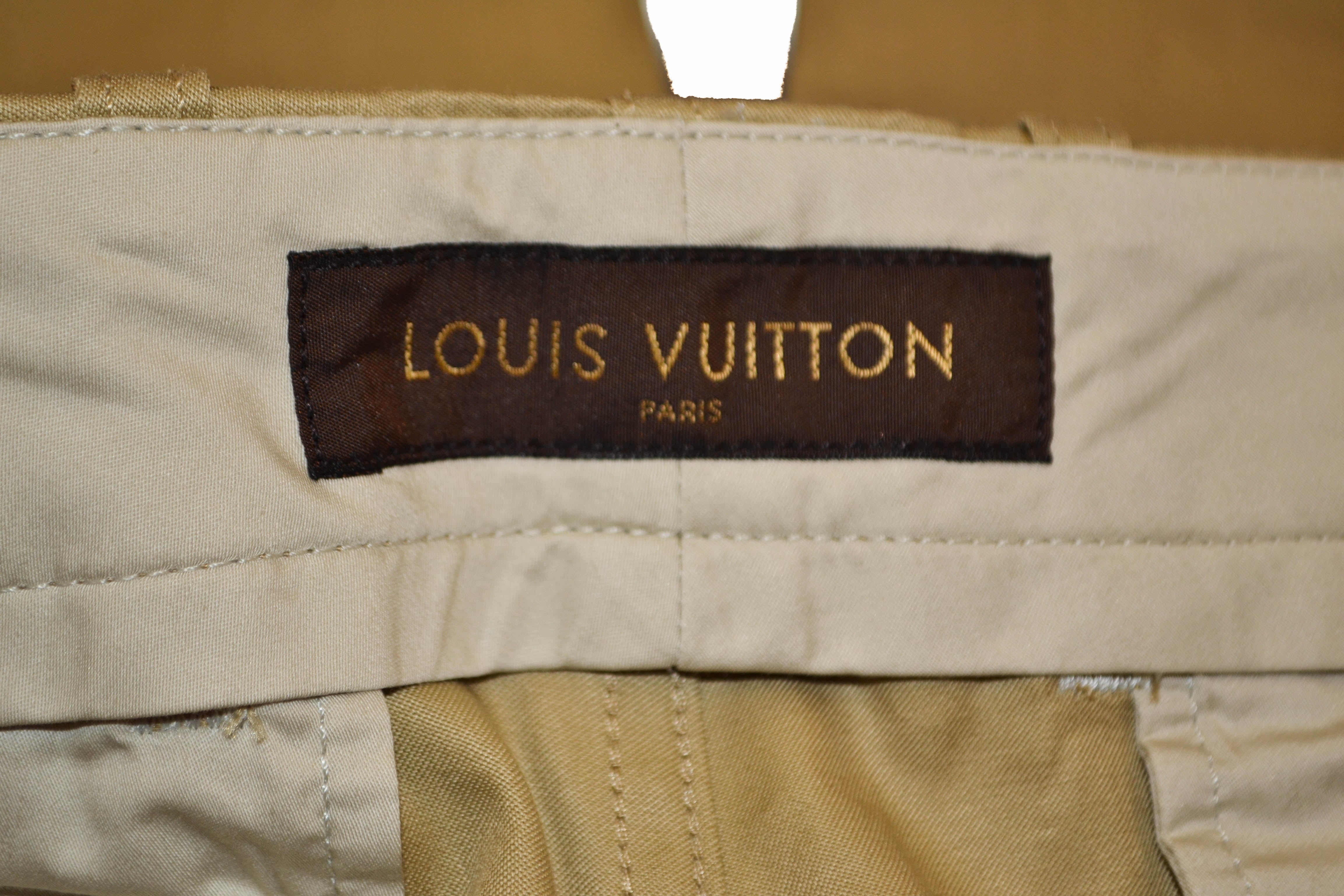 Louis Vuitton trousers, Paris Cotton, buttoned at the …