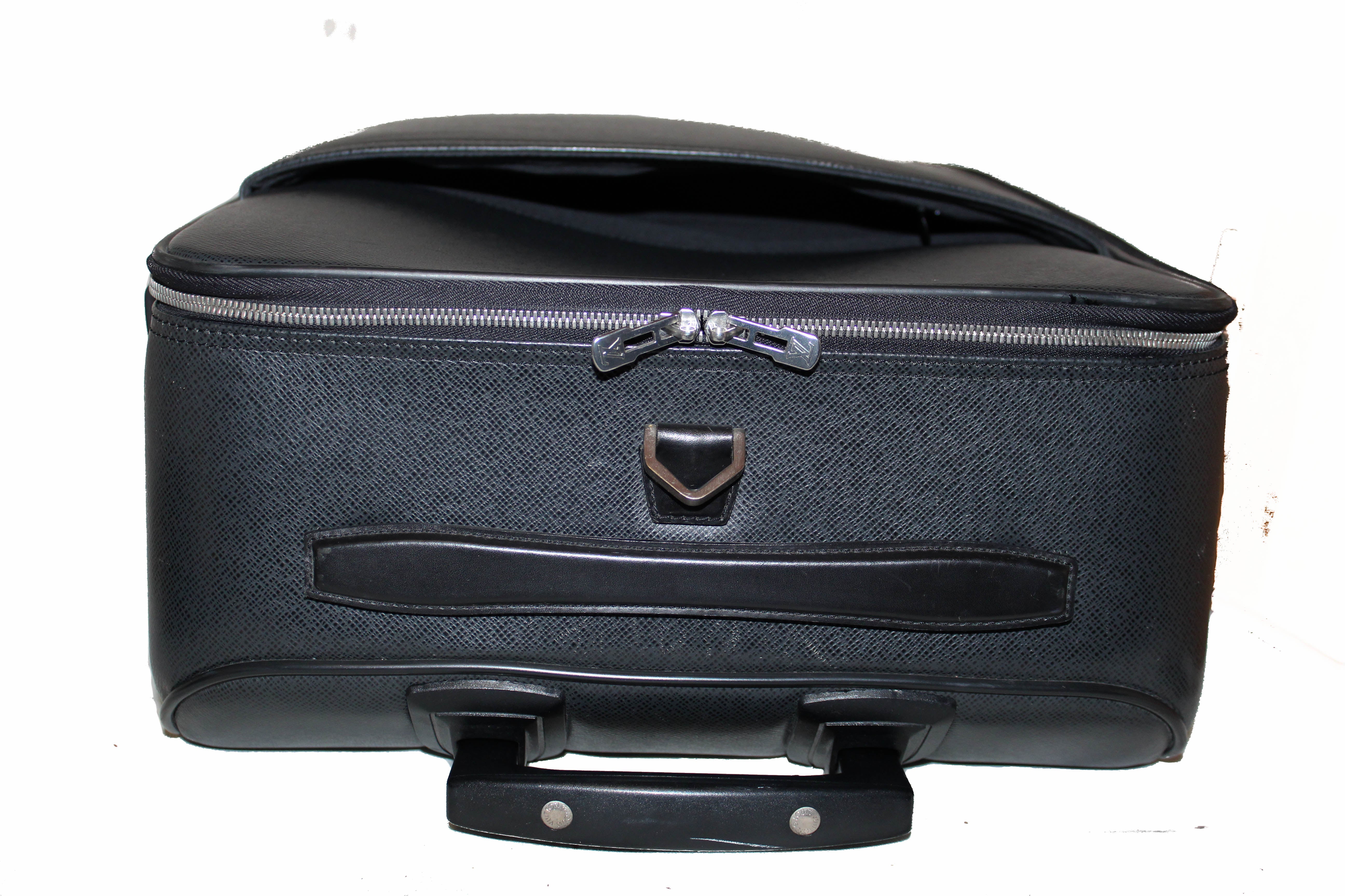Authentic Louis Vuitton Black Taiga Leather Pegase 55 Luggage