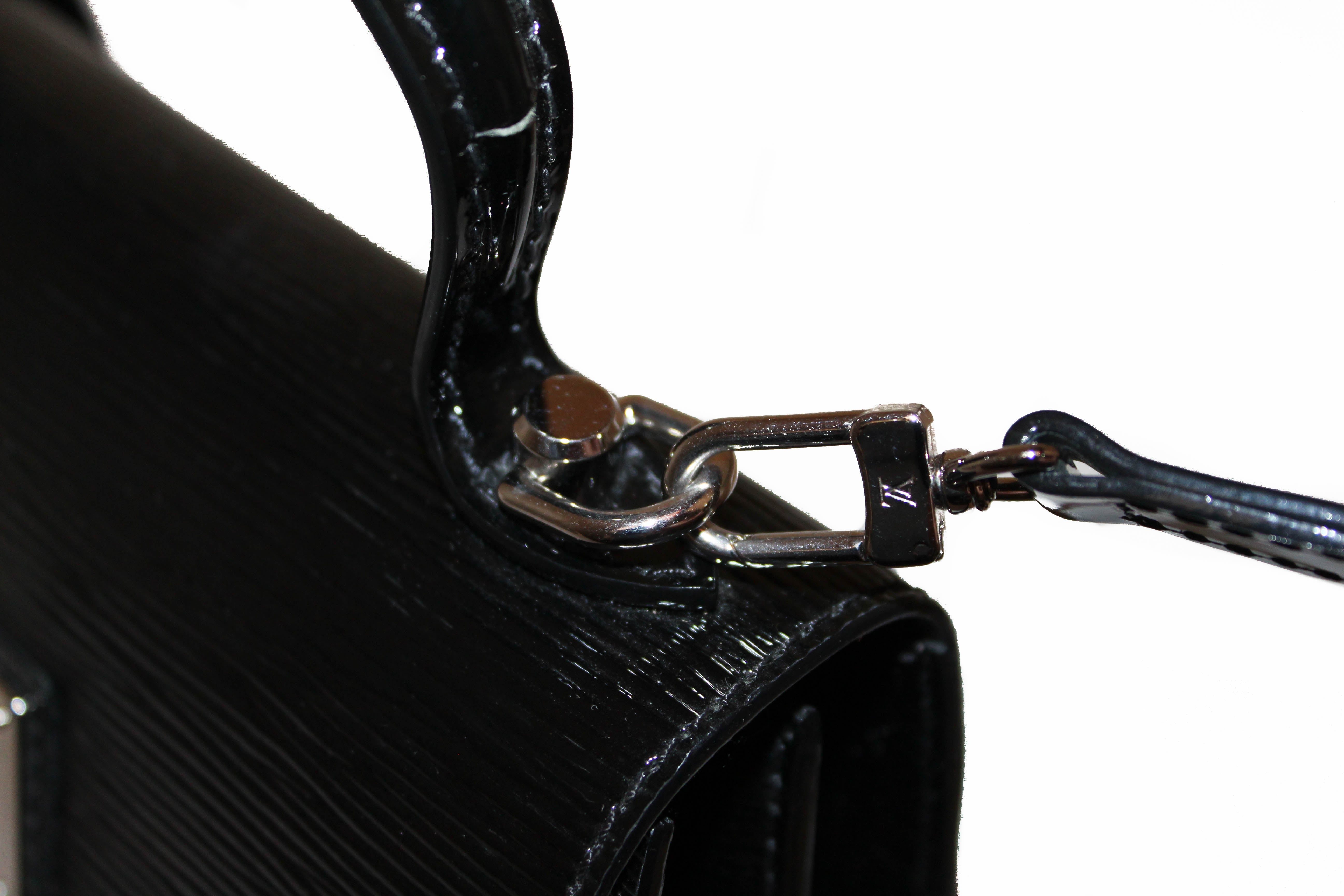 Louis Vuitton Sevigne Clutch Electric Epi Leather Black 1345551