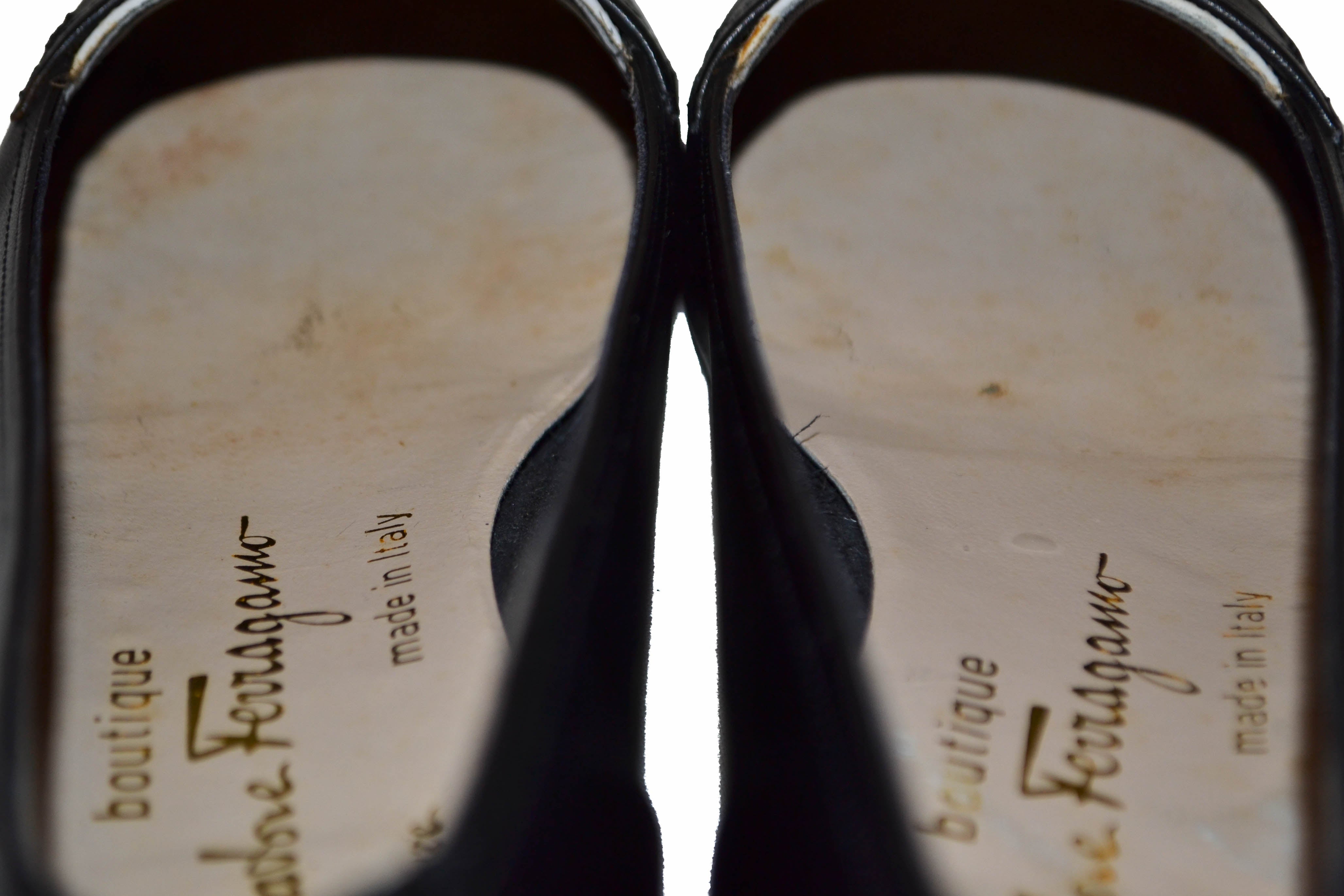 Authentic Salvatore Ferragamo Black/White Kiltie Tassel Loafer Size 6 B