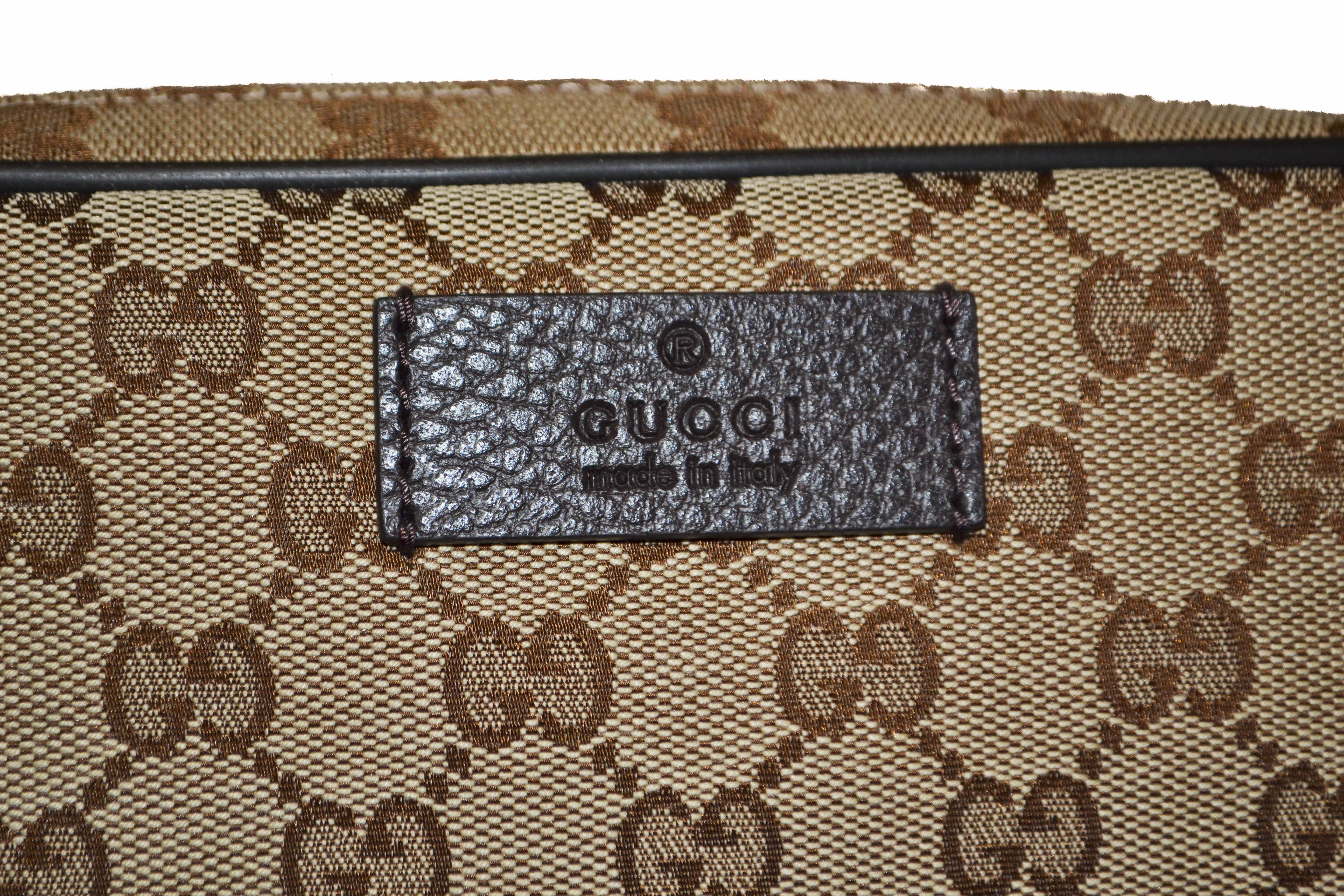 Authentic New Gucci Brown Signature GG Fabric Waistbag