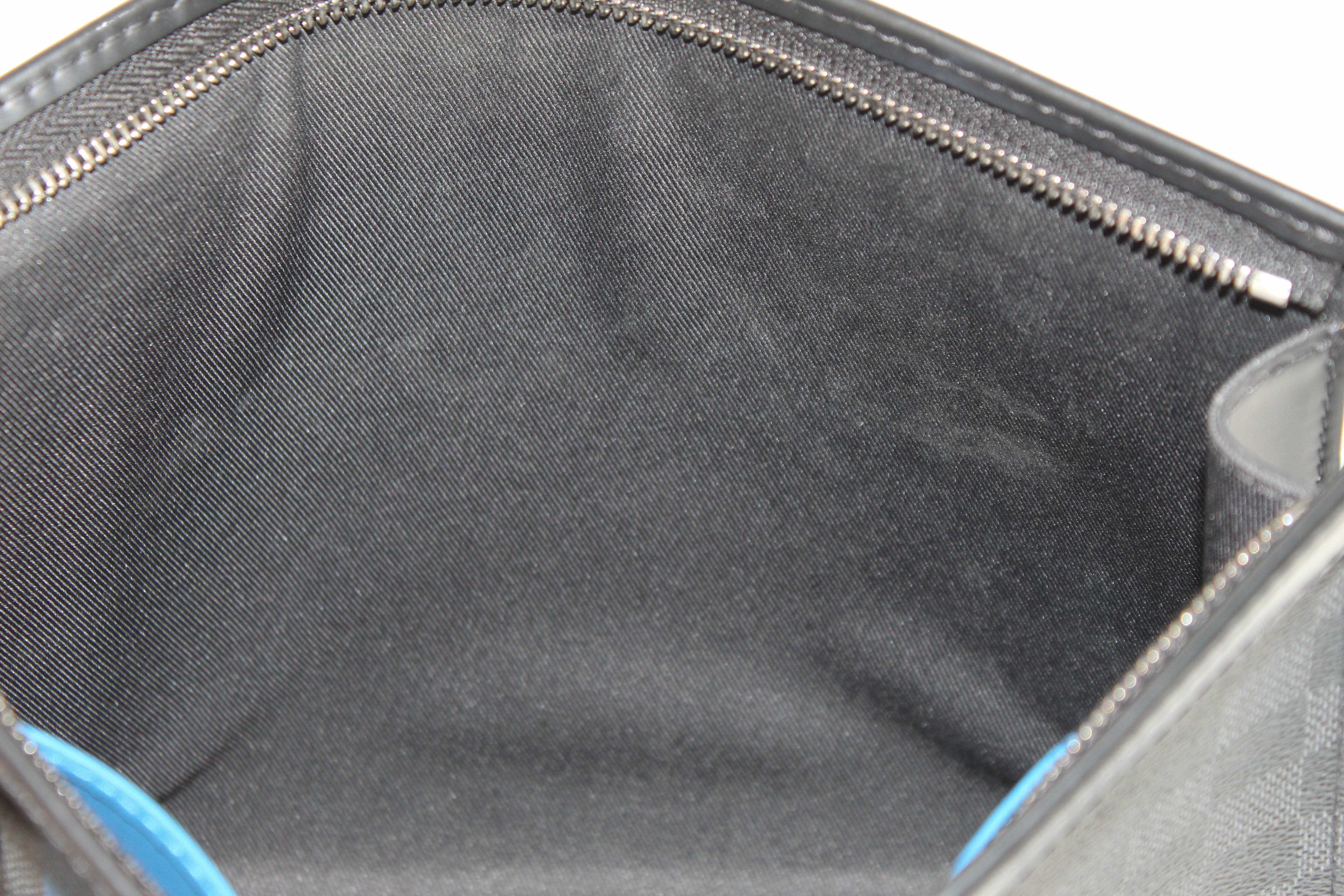 Gray Louis Vuitton Damier Graphite Pixel Pochette Voyage MM Clutch Bag –  Designer Revival