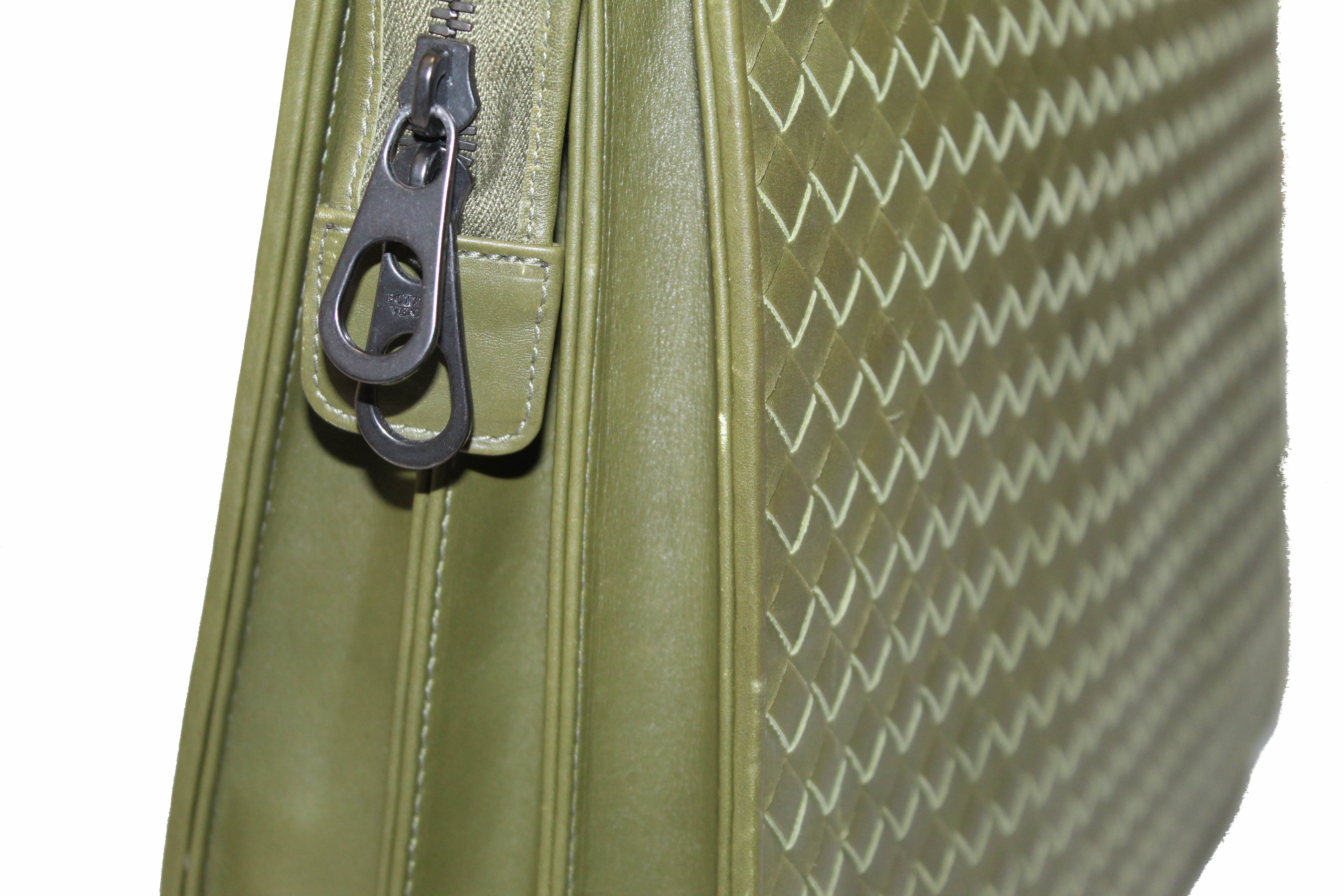 Authentic Bottega Veneta Green Intrecciato Calfskin Leather Briefcase