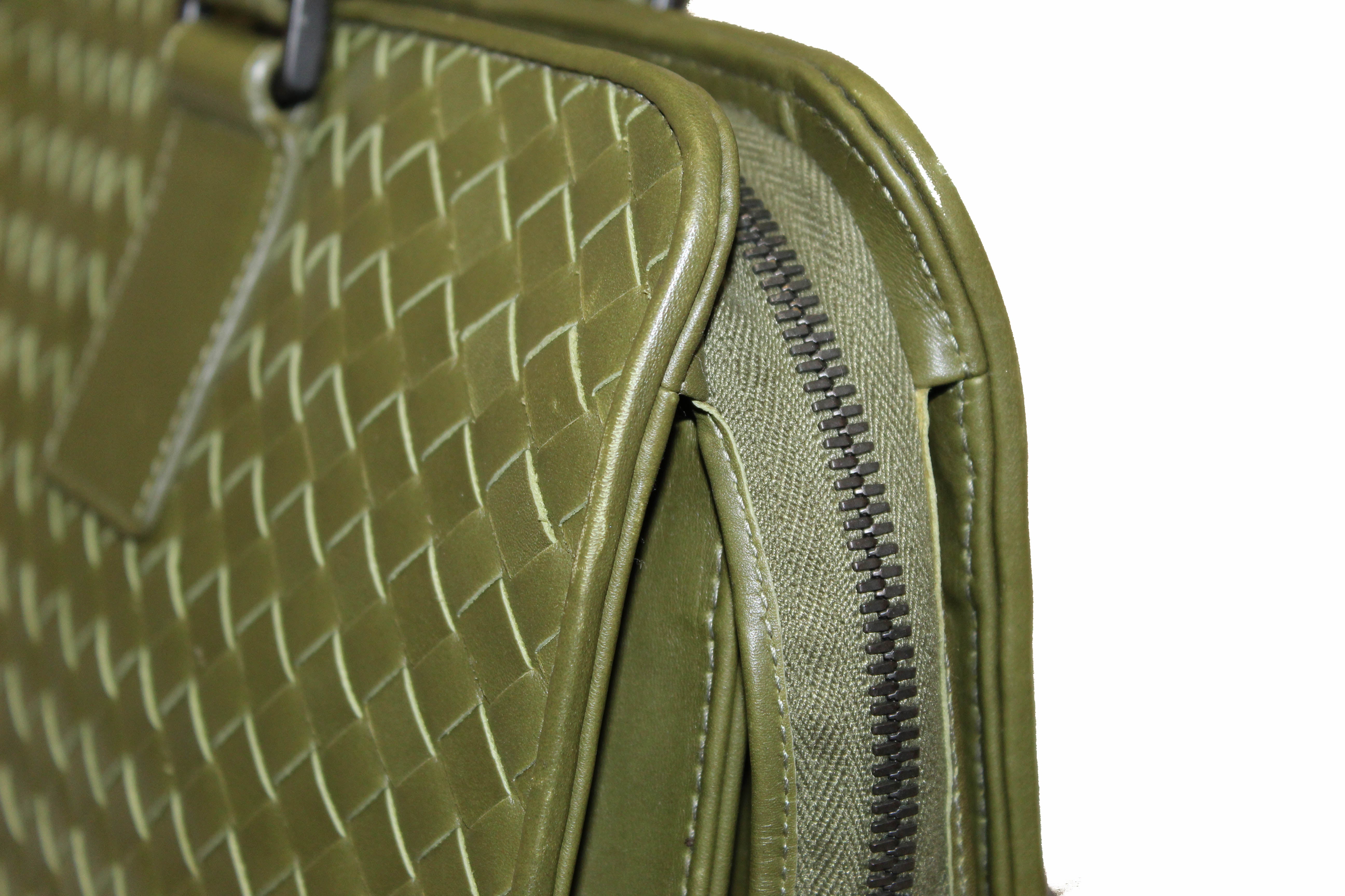 Authentic Bottega Veneta Green Intrecciato Calfskin Leather Briefcase