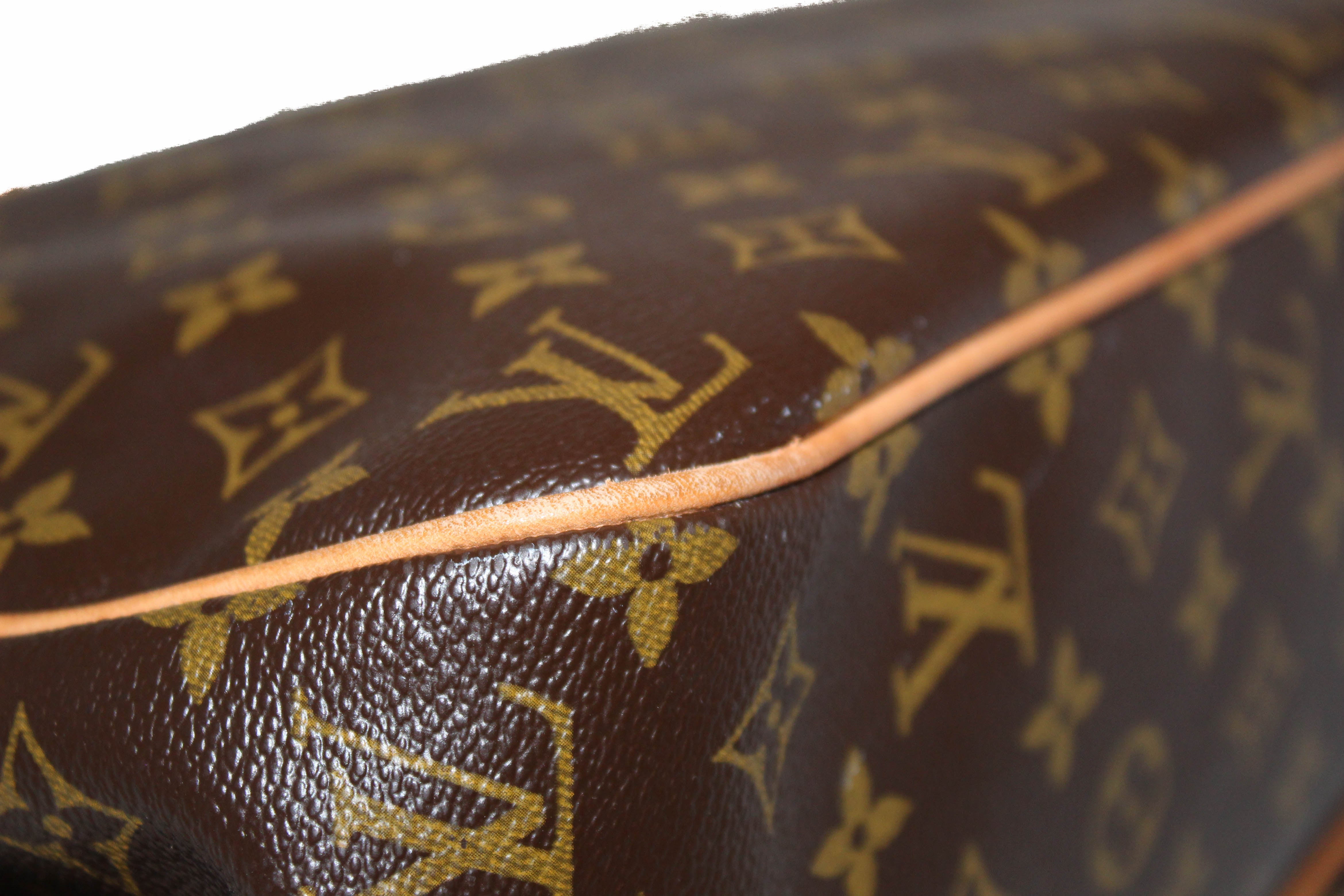 Authentic Louis Vuitton Monogram e Shoulder Bag #11534