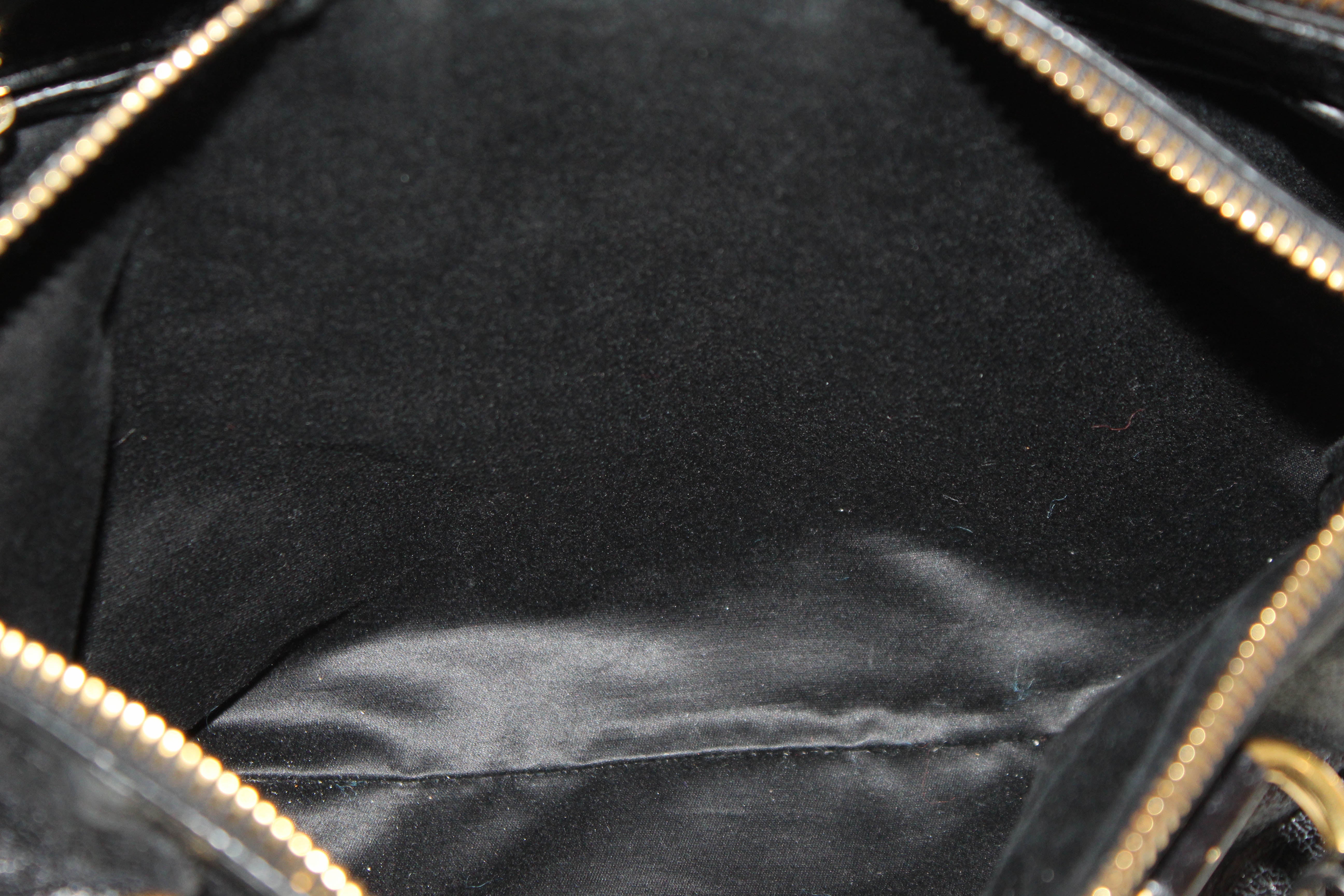 Vitello leather handbag Miu Miu Black in Leather - 33739435