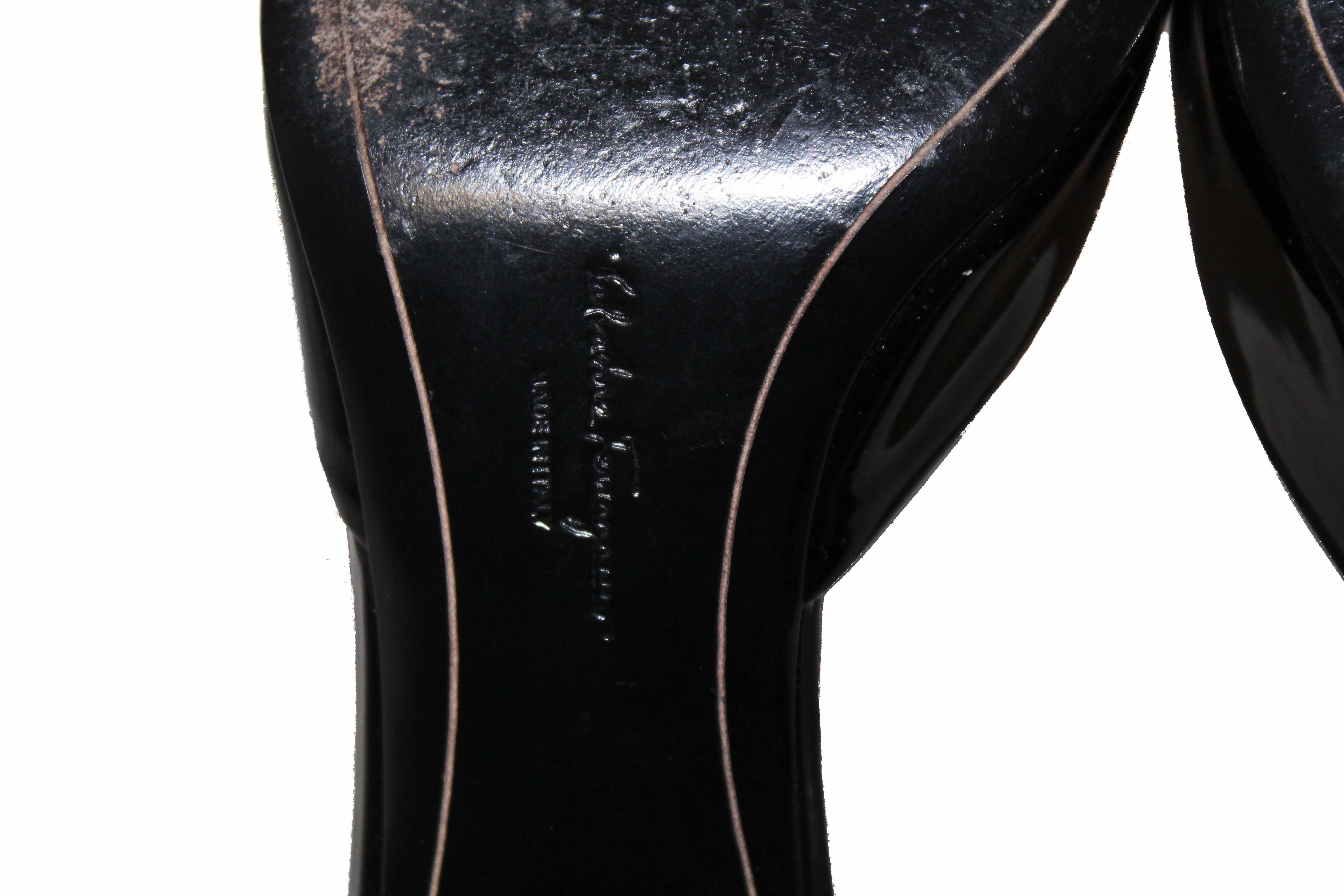 Authentic Salvatore Ferragamo Black Patent Calfskin Leather Riberia Size 9C