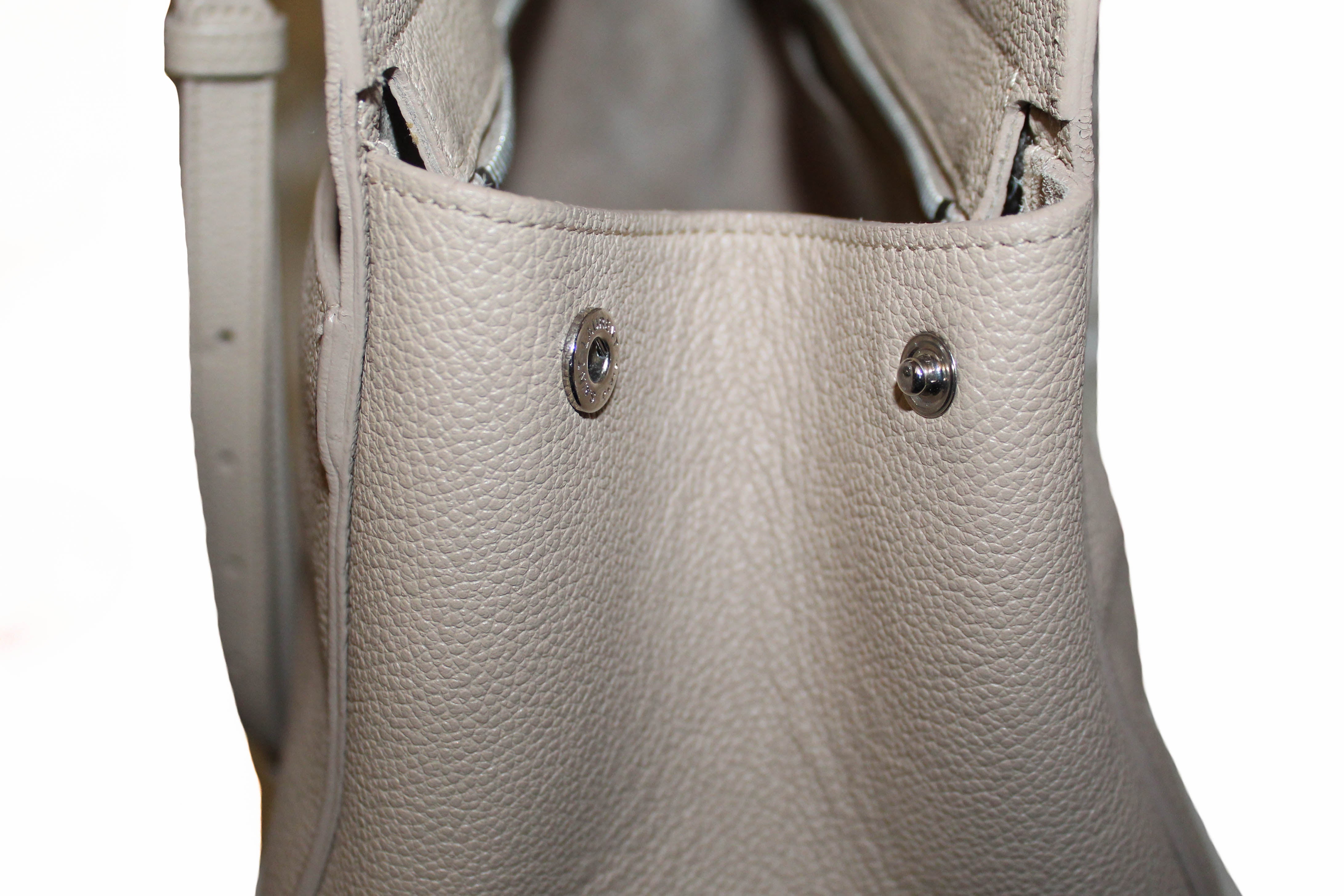 Authentic Yves Saint Laurent YSL Beige Grained Calfskin Cabas Rive Gauche Small Tote Shoulder Bag