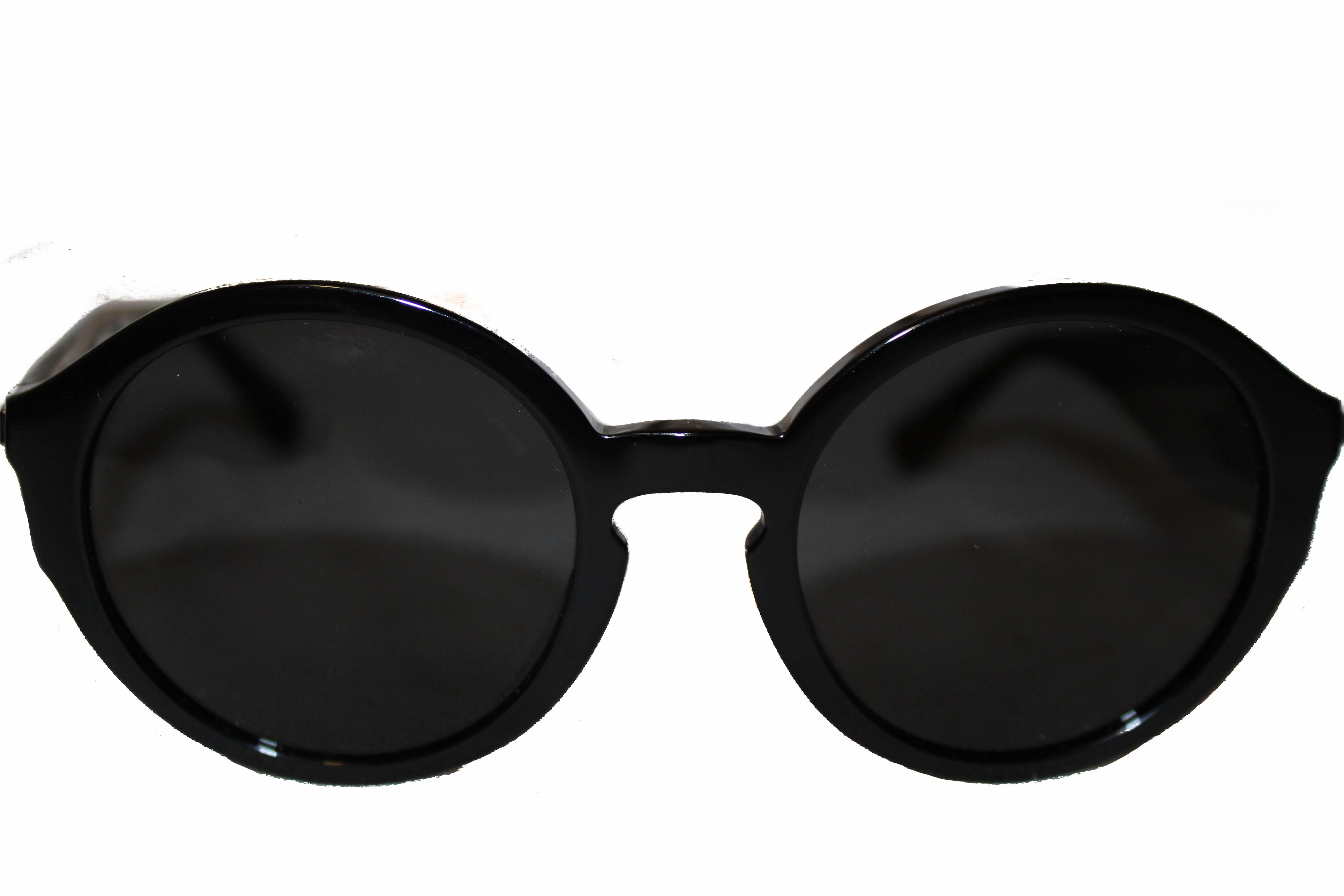 Authentic New Valentino VA4047 Black Rockstud Round Sunglasses