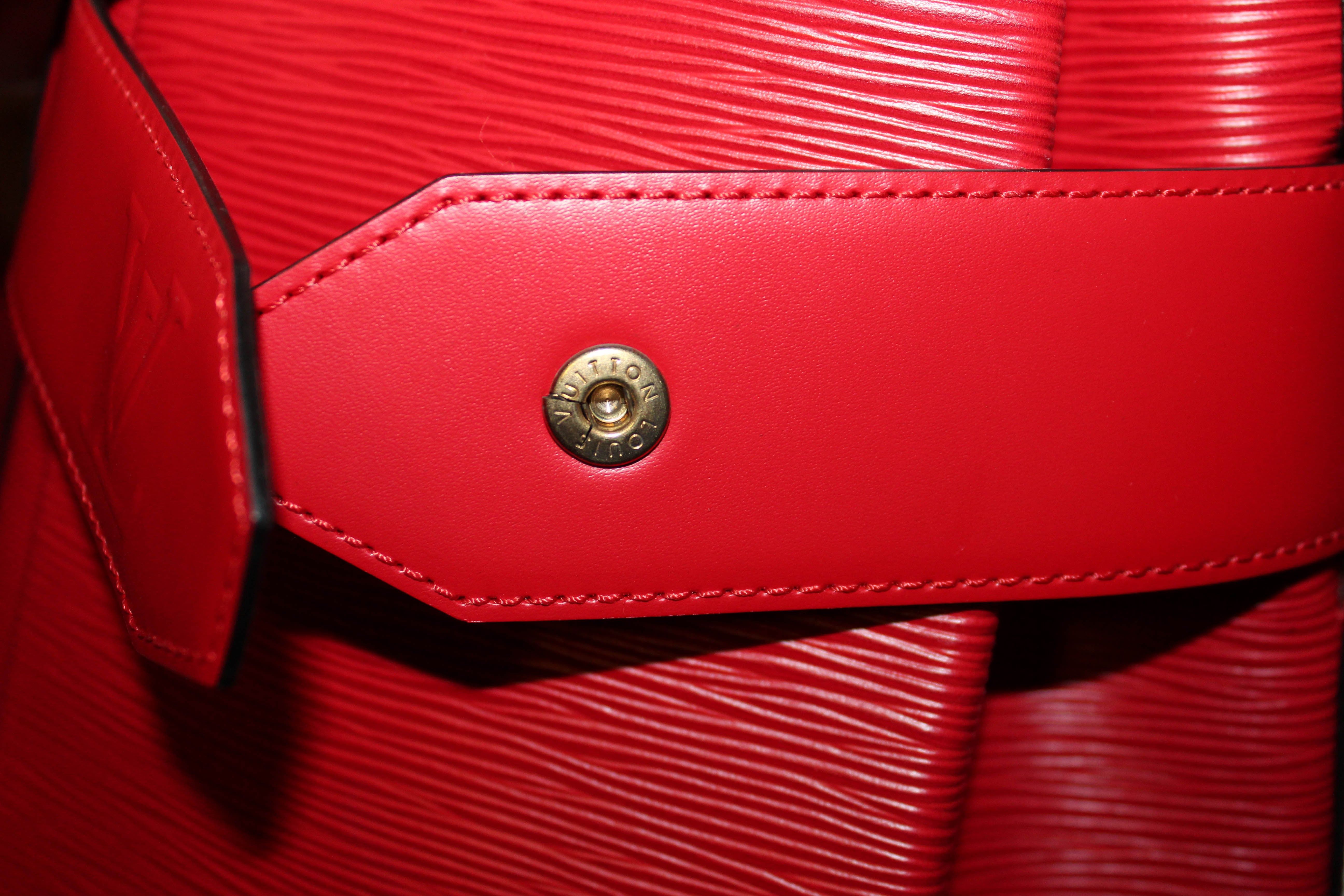 Authentic LOUIS VUITTON Sac D'epaule Red Epi Leather -  Hong Kong