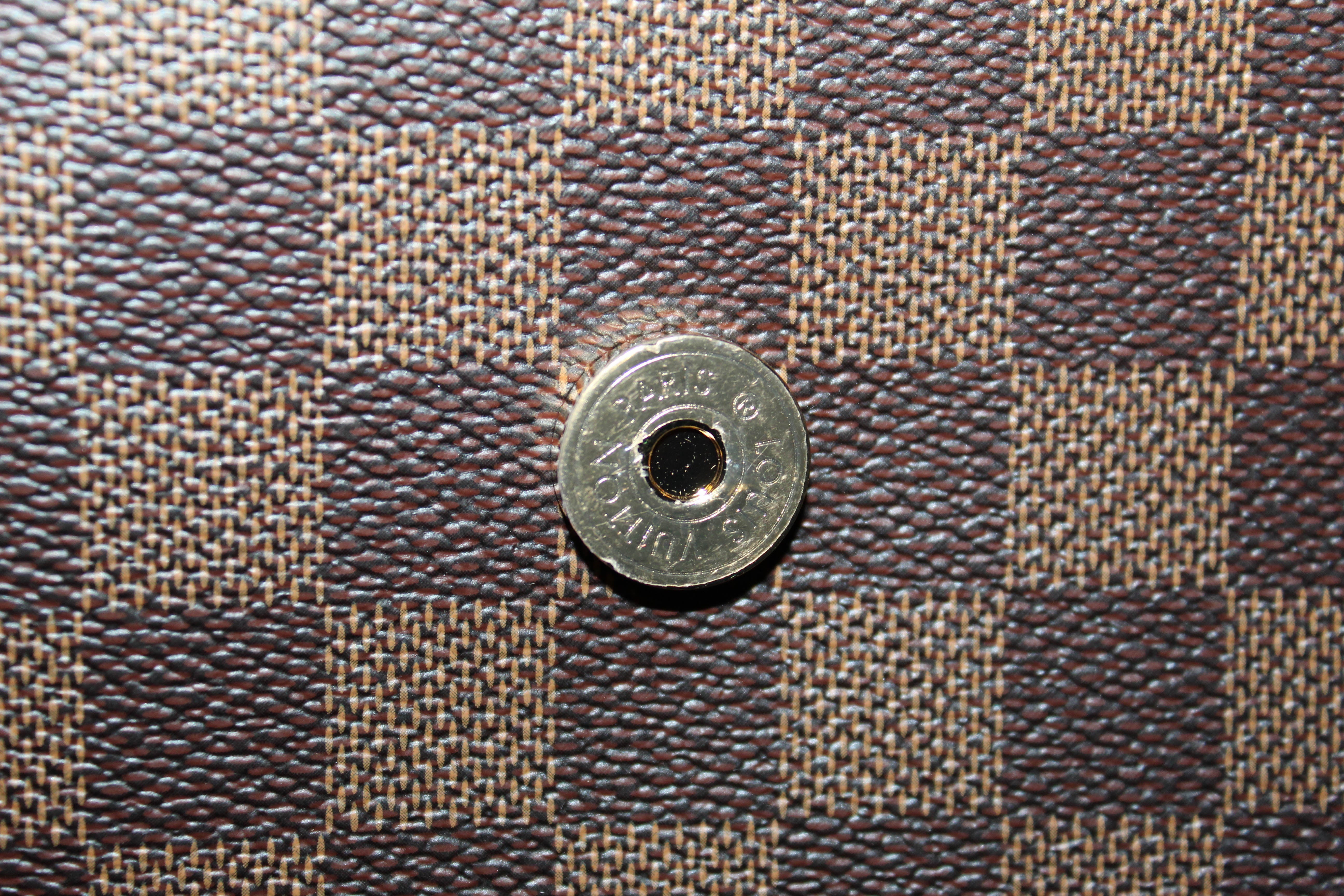 Louis Vuitton Damier Ebene Beaubourg MM - Brown Handle Bags, Handbags -  LOU768041