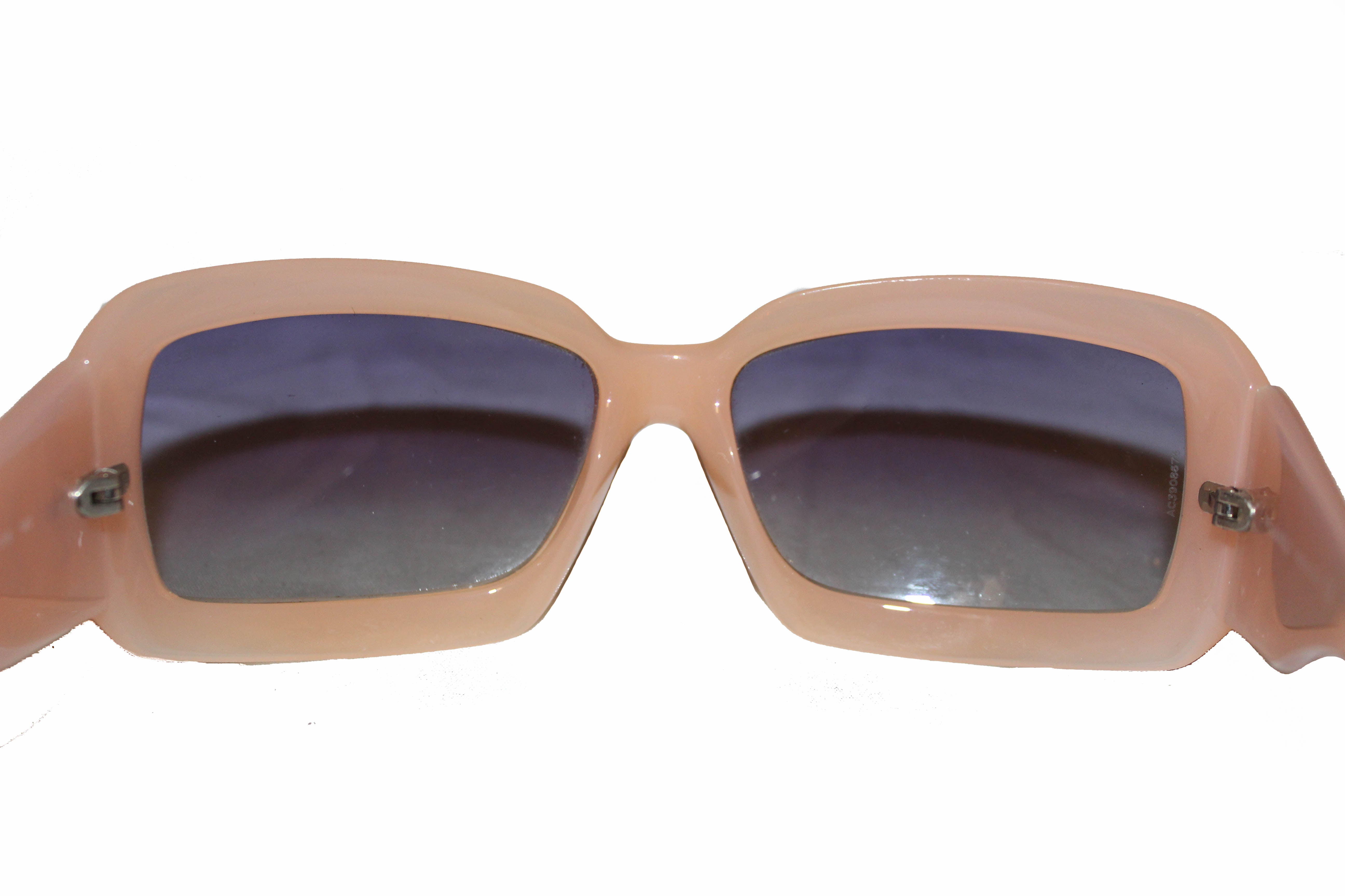 Chanel sunglasses w/case - Gem