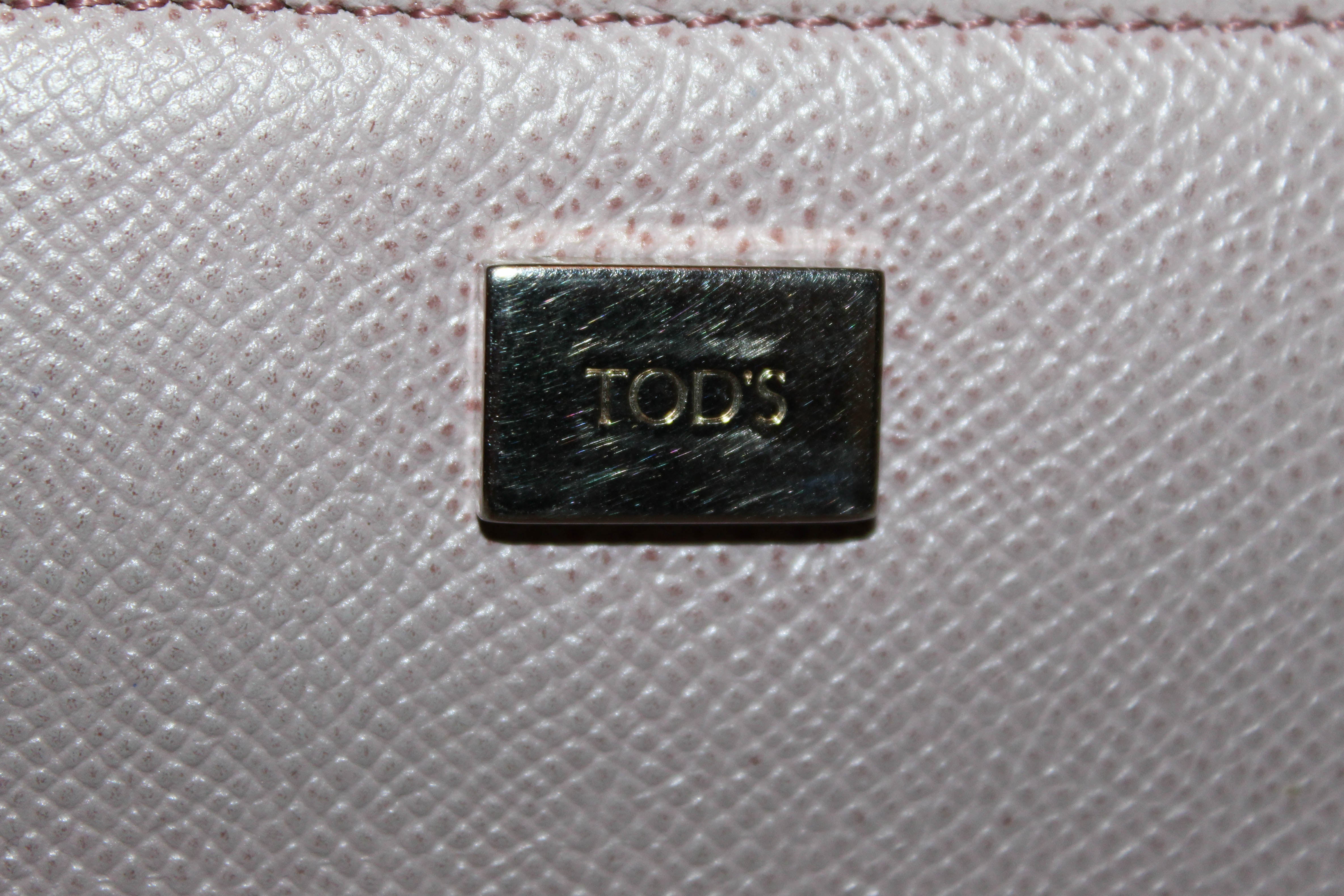 Authentic Tod's Pink Leather Card Holder