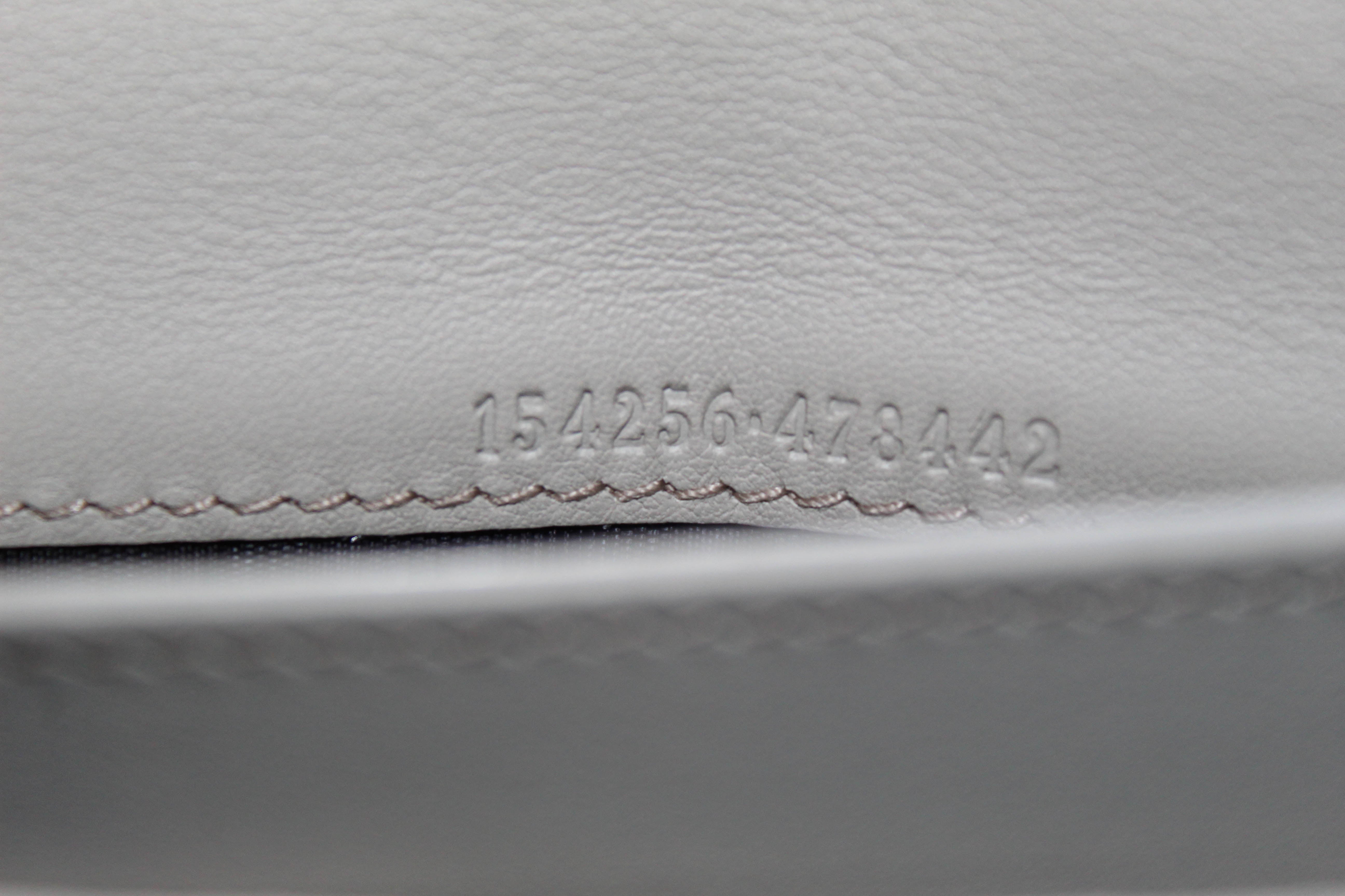 Authentic Gucci Ivory Guccissima Leather D-Ring Long Wallet