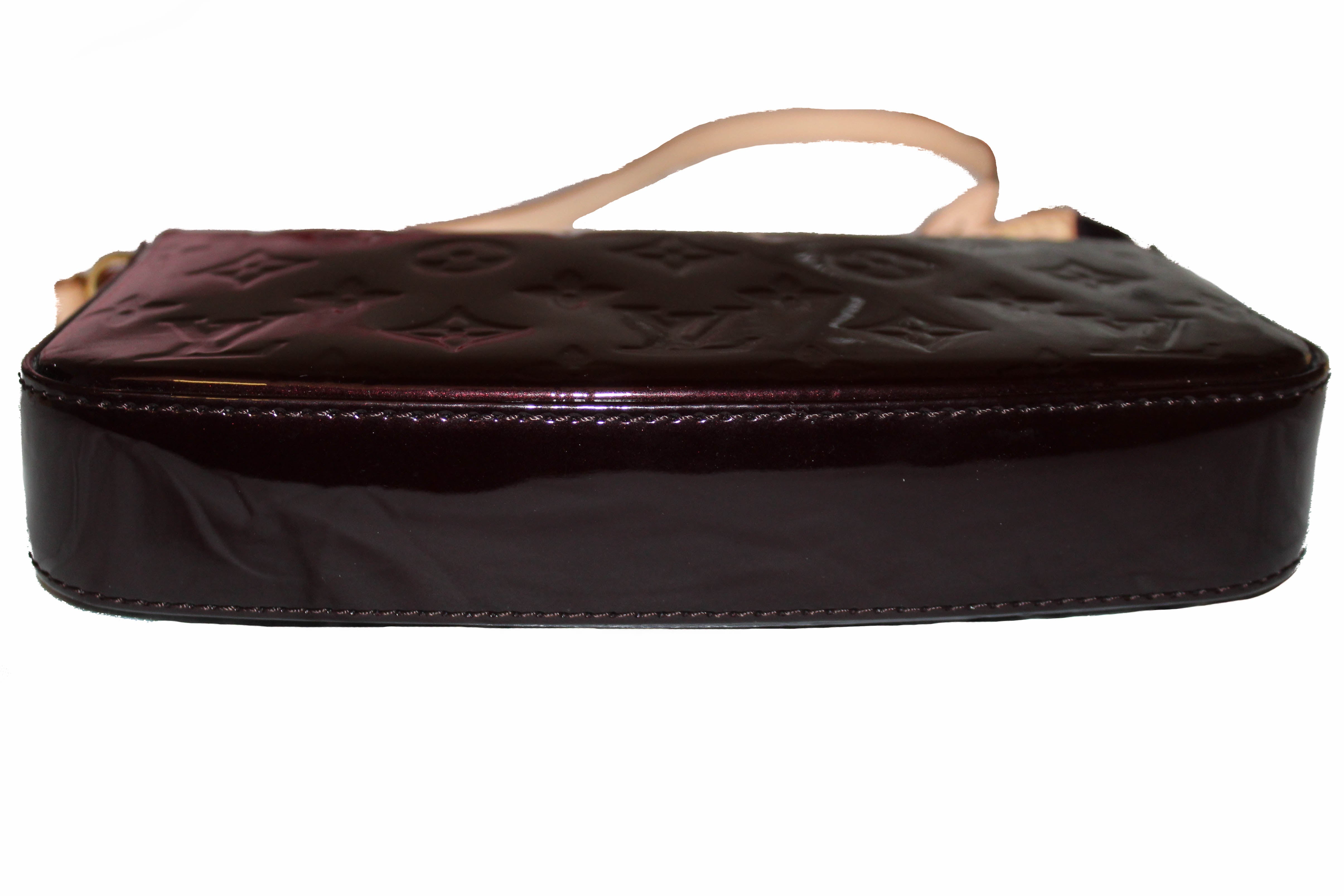 Authentic Louis Vuitton Vernis Crossbody Bag LV, Luxury, Bags