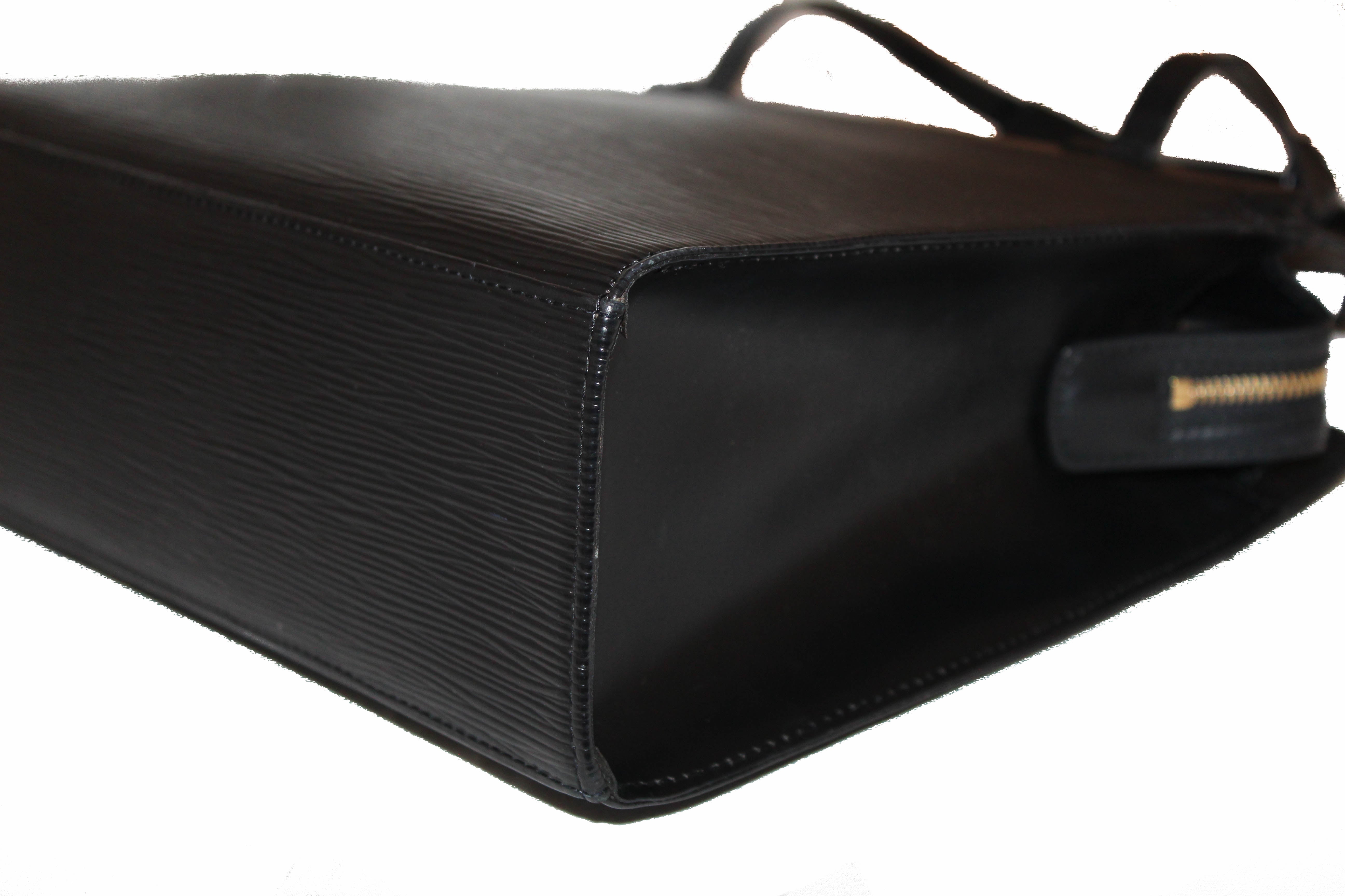 Louis Vuitton Epi Croisette PM - Black Shoulder Bags, Handbags - LOU681465