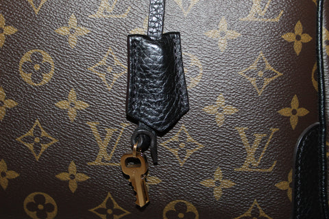 Authentic Louis Vuitton Monogram Noir Retiro NM Handbag/Shoulder Bag