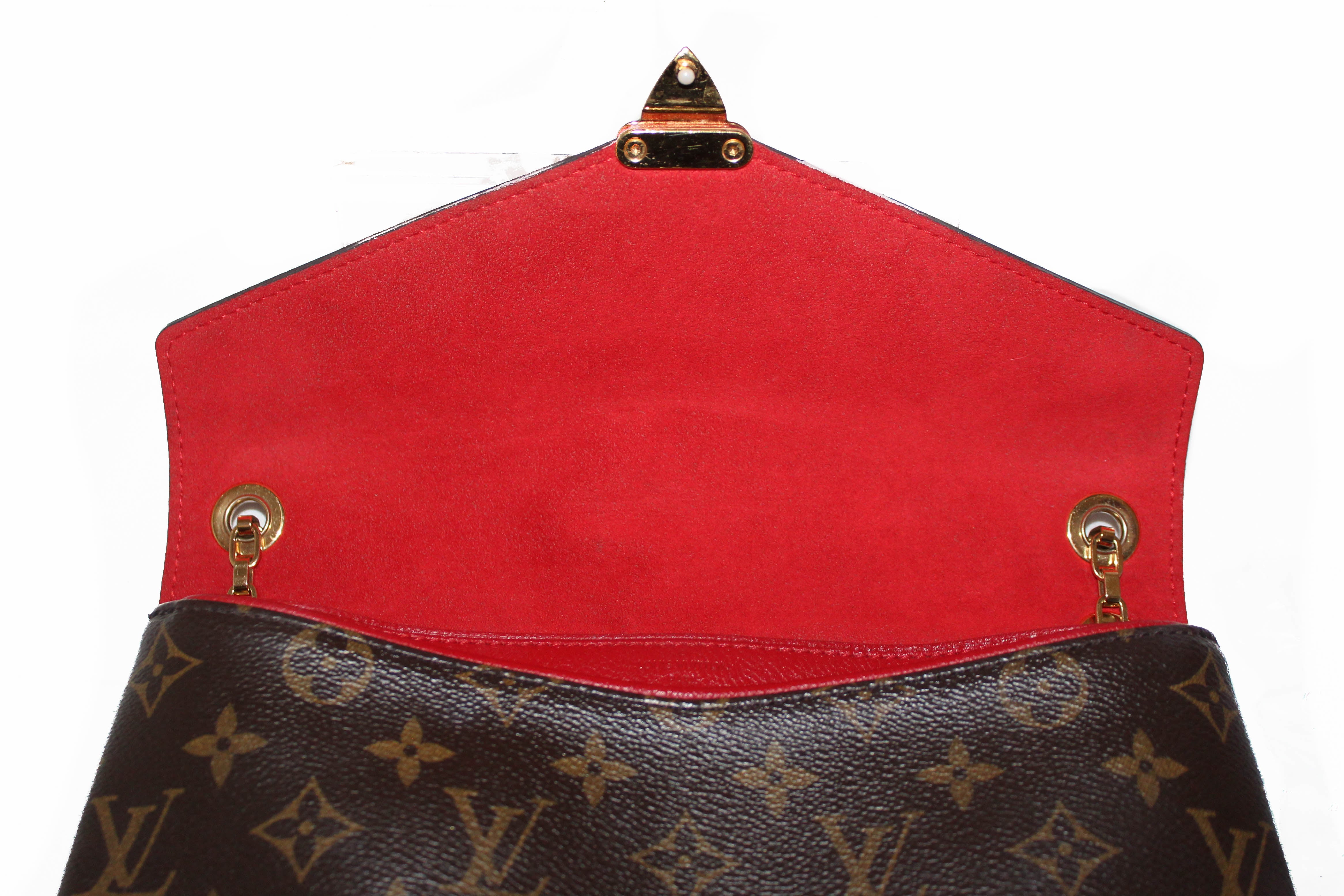 Louis Vuitton Monogram Canvas Pallas Chain Shoulder Bag (SHF-6axUqc) –  LuxeDH