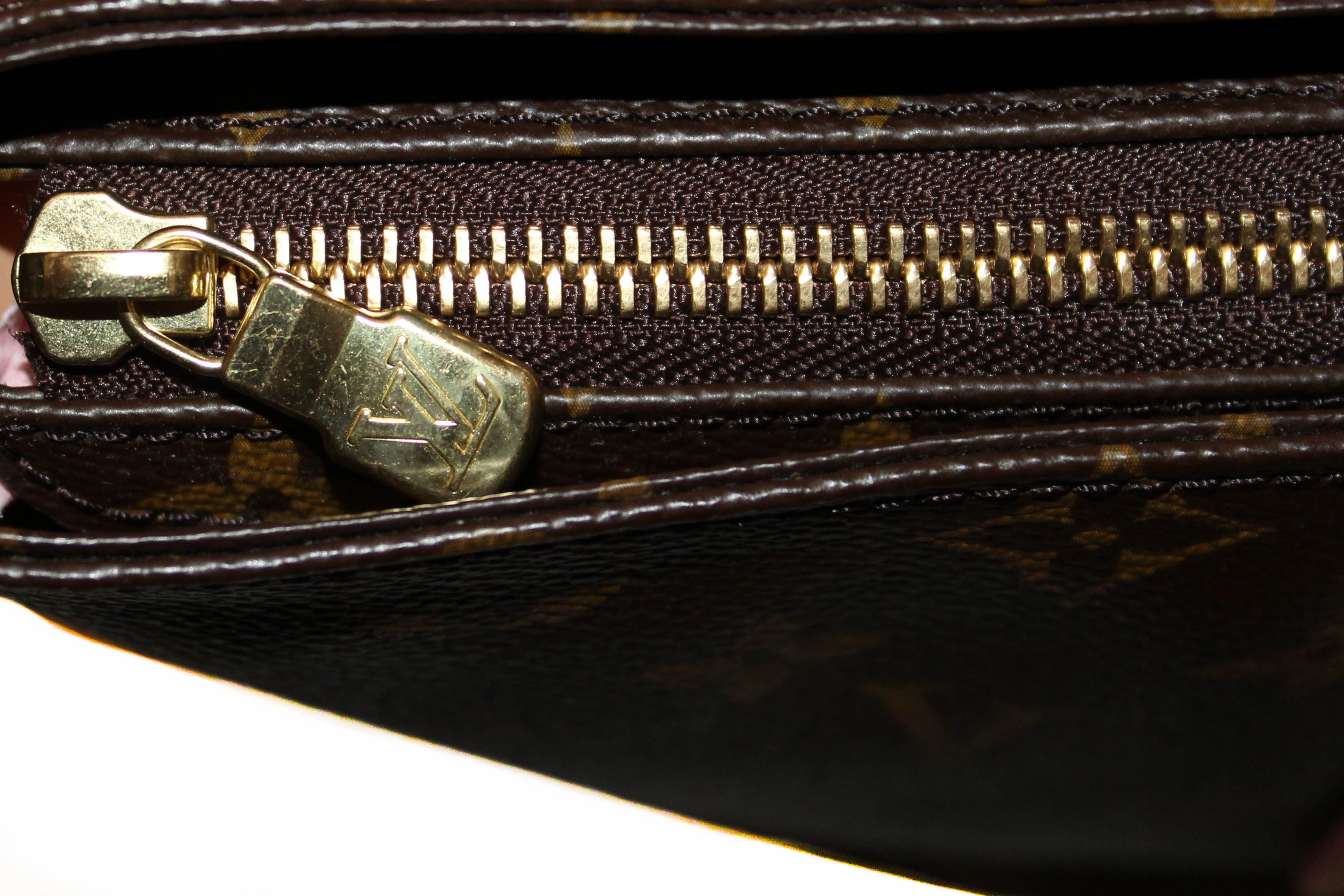 Authentic Louis Vuitton Classic Monogram Cabas Mezzo Tote Bag