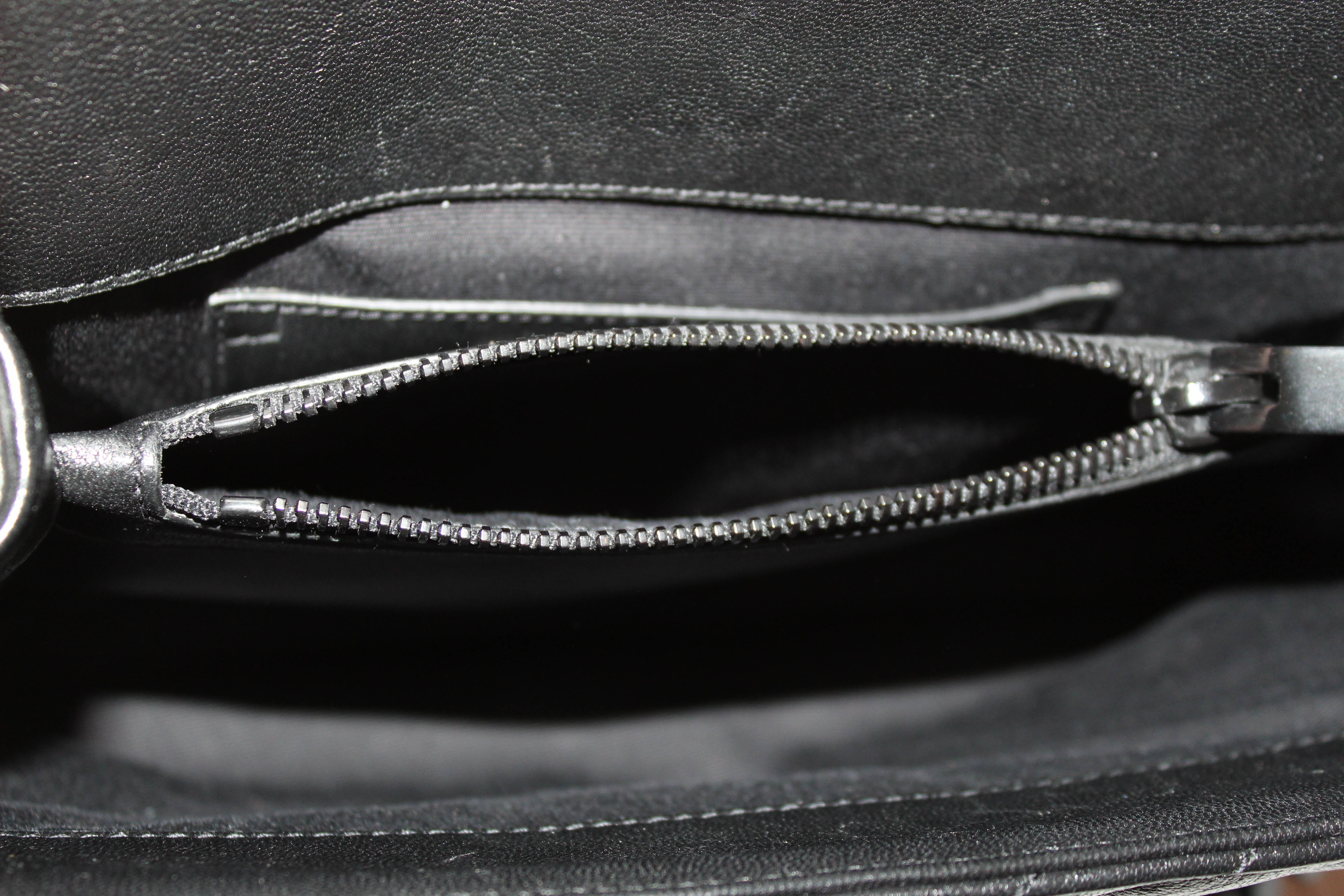 Authentic Yves Saint Laurent YSL Black Matelasse Leather Medium Collag –  Paris Station Shop