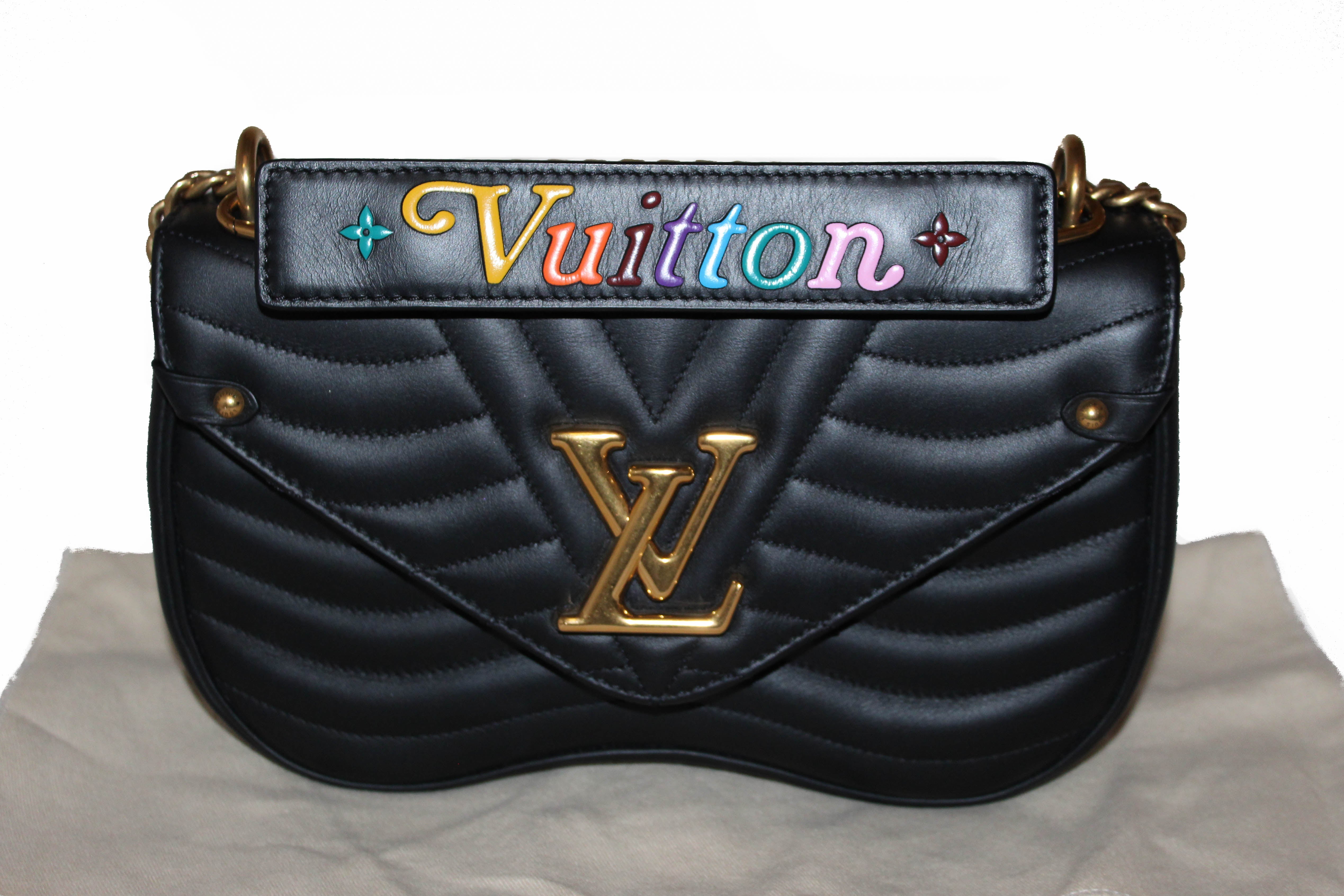 LOUIS VUITTON New Wave Chain MM Calfskin Leather Shoulder Bag Black