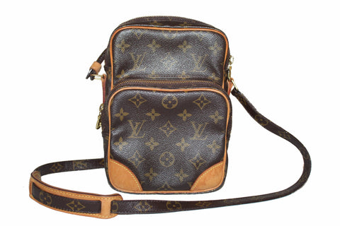 Authentic Louis Vuitton Classic Monogram Amazon Camera Case Crossbody Bag