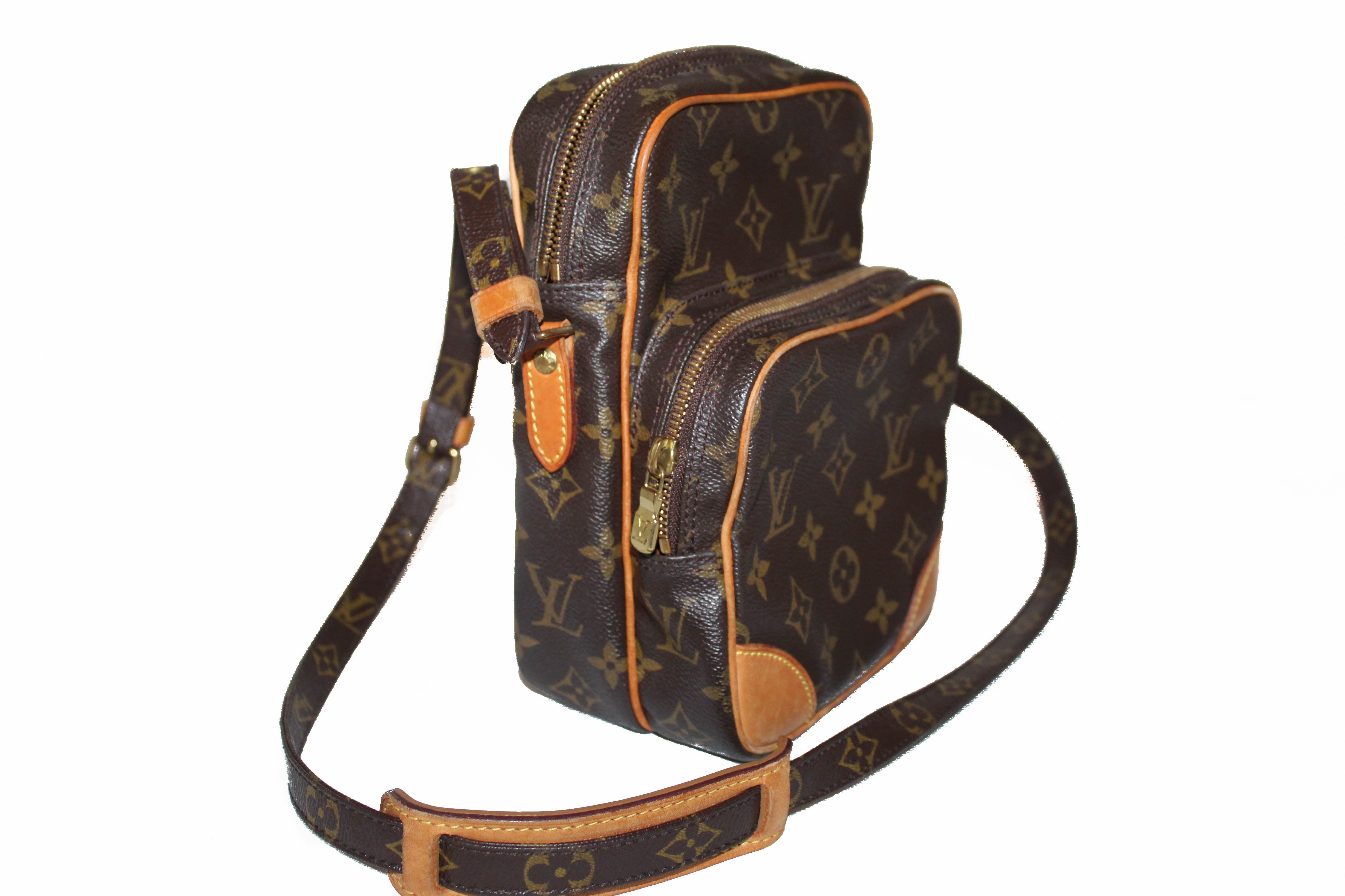 Authentic Louis Vuitton Classic Monogram  Camera Case Crossbody Bag