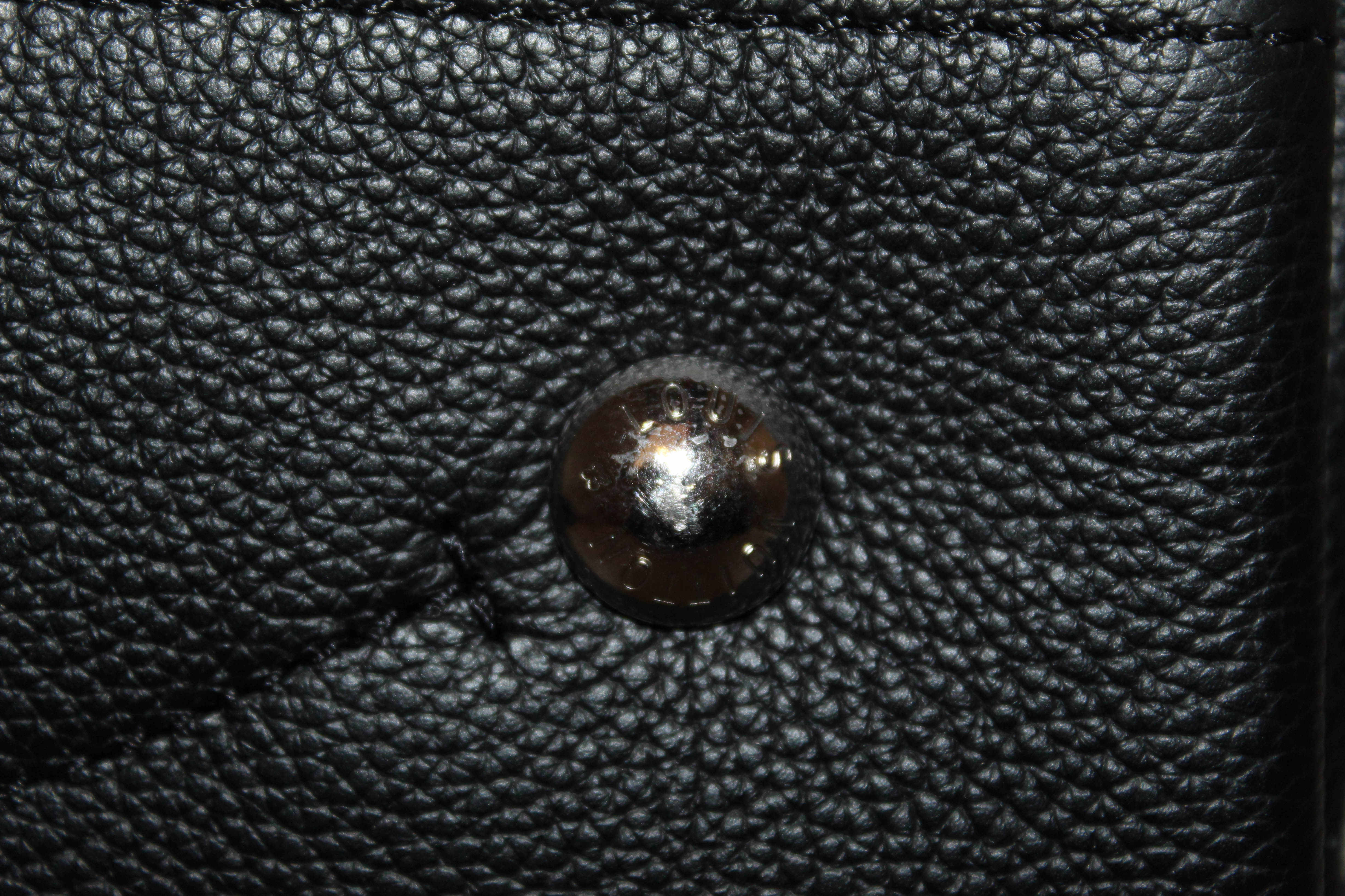 Louis Vuitton Muria Metallic Grey Mahina Calf Leather Crossbody