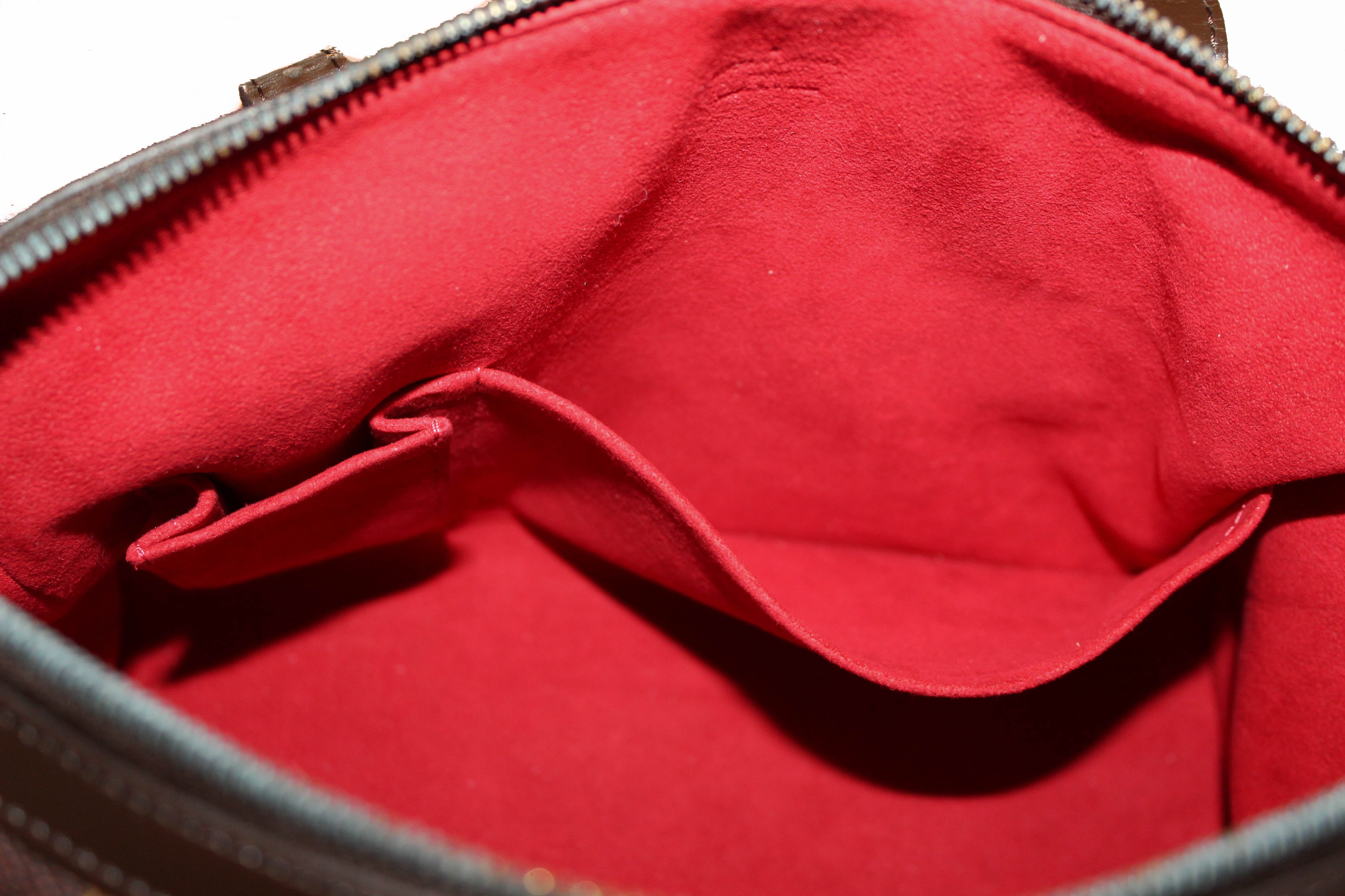 Louis Vuitton Berkeley Handbag 386554