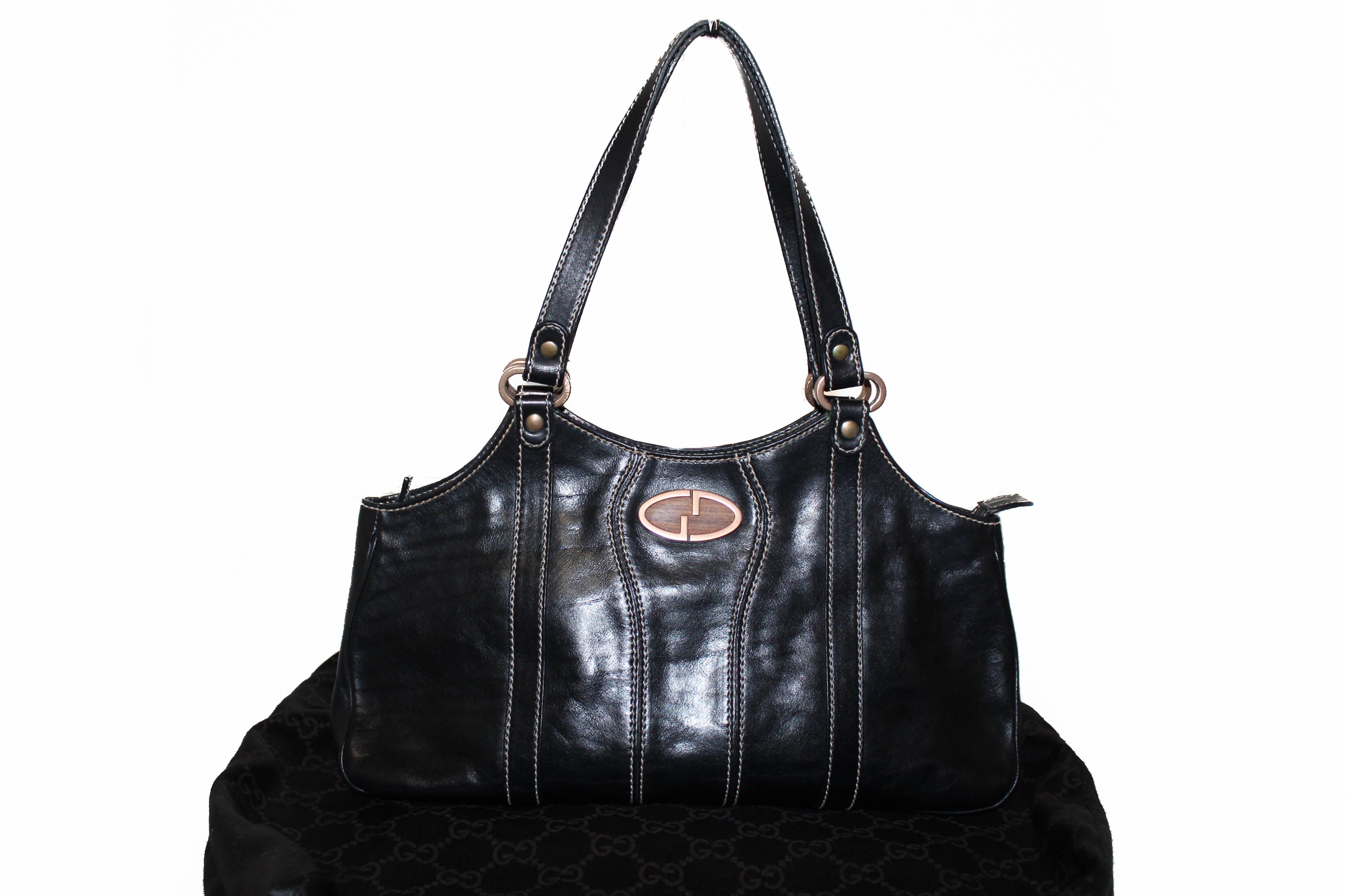 Authentic Vintage Gucci Black Shiny Calfskin Leather Shoulder Bag