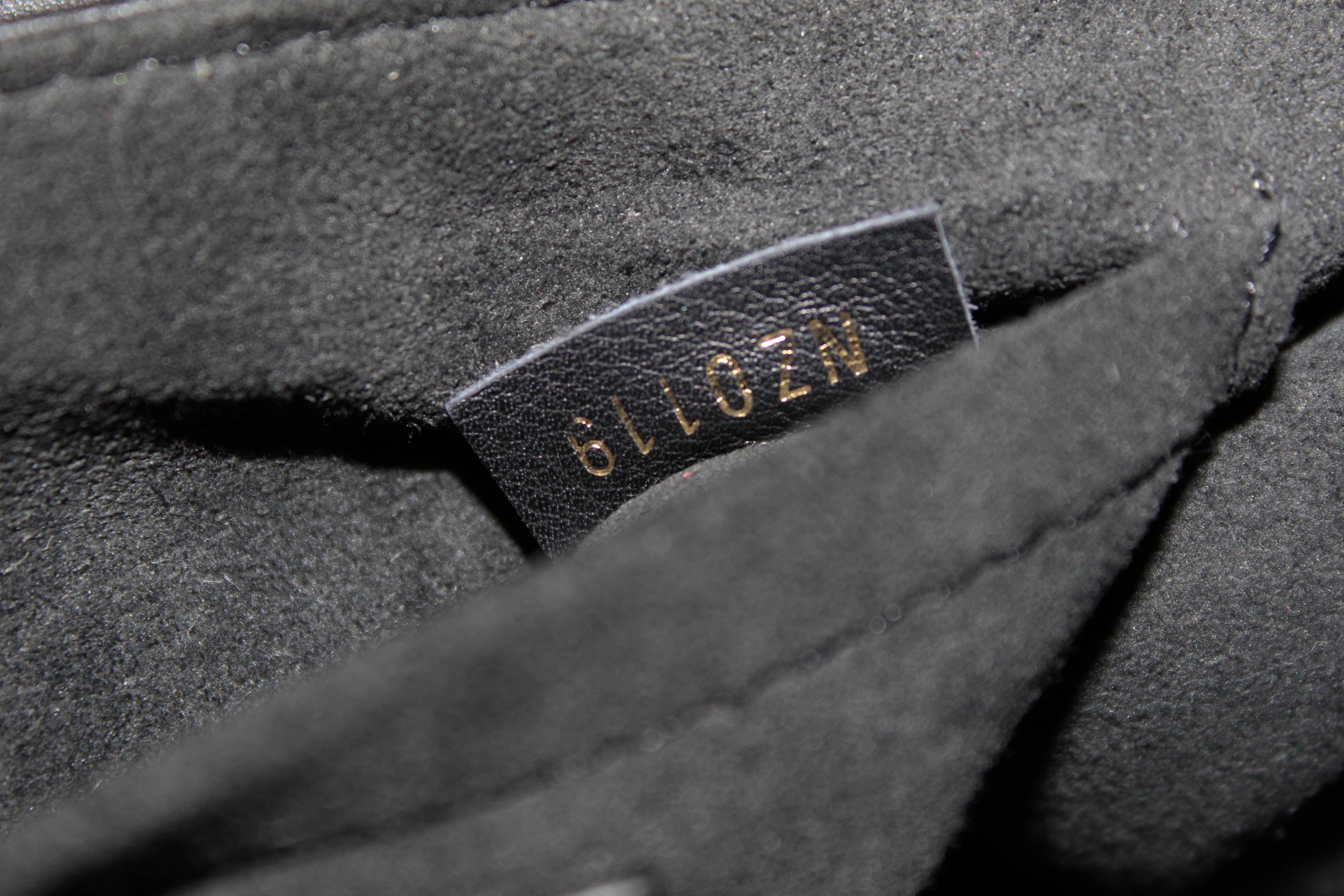 Louis Vuitton PM Vernis Two Way Belt Bag Crossbody In Noir Gold Hardwa –  Max Pawn