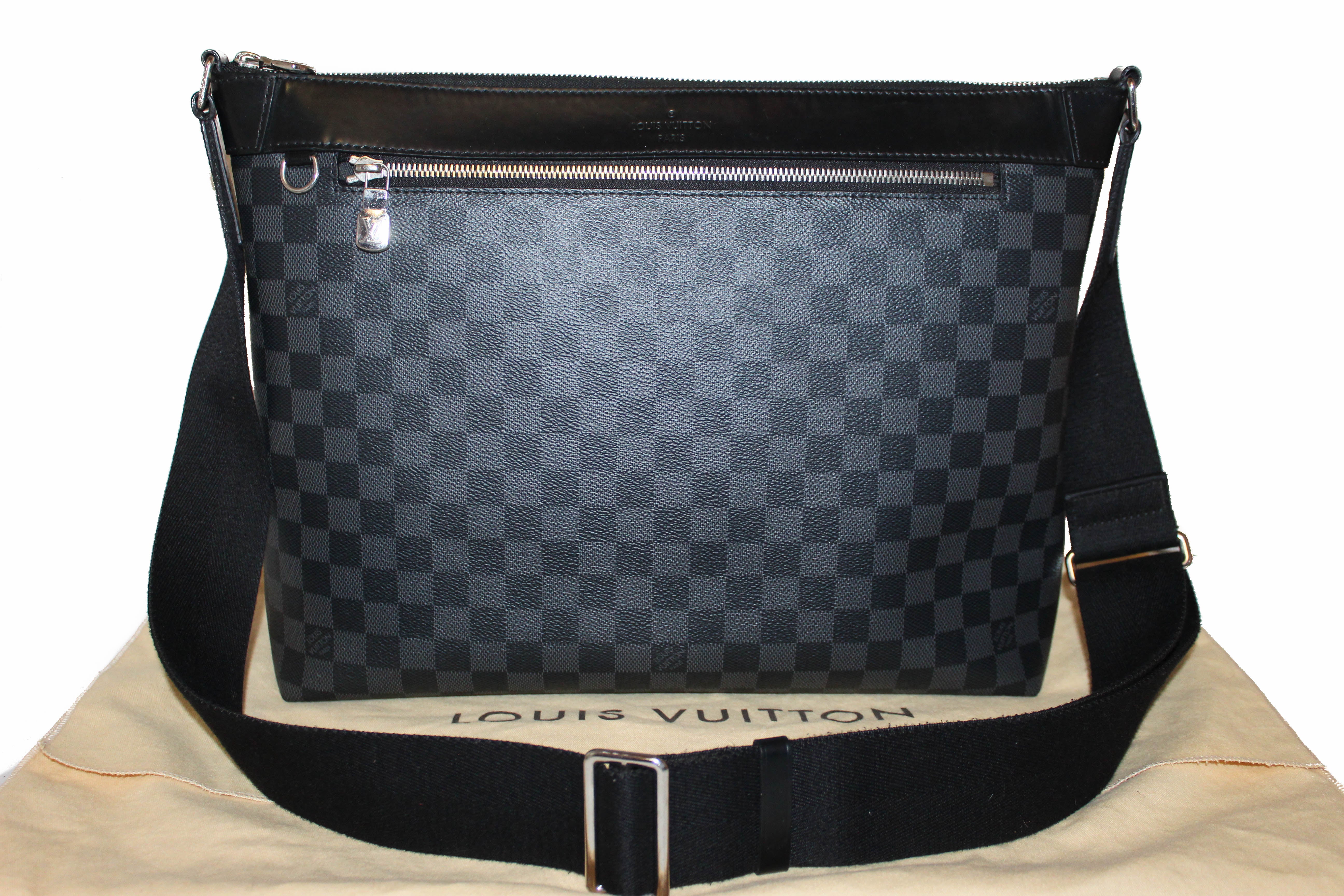 LOUIS VUITTON Damier Graphite District MM Silver Buckle Shoulder Bag  Black/Blue