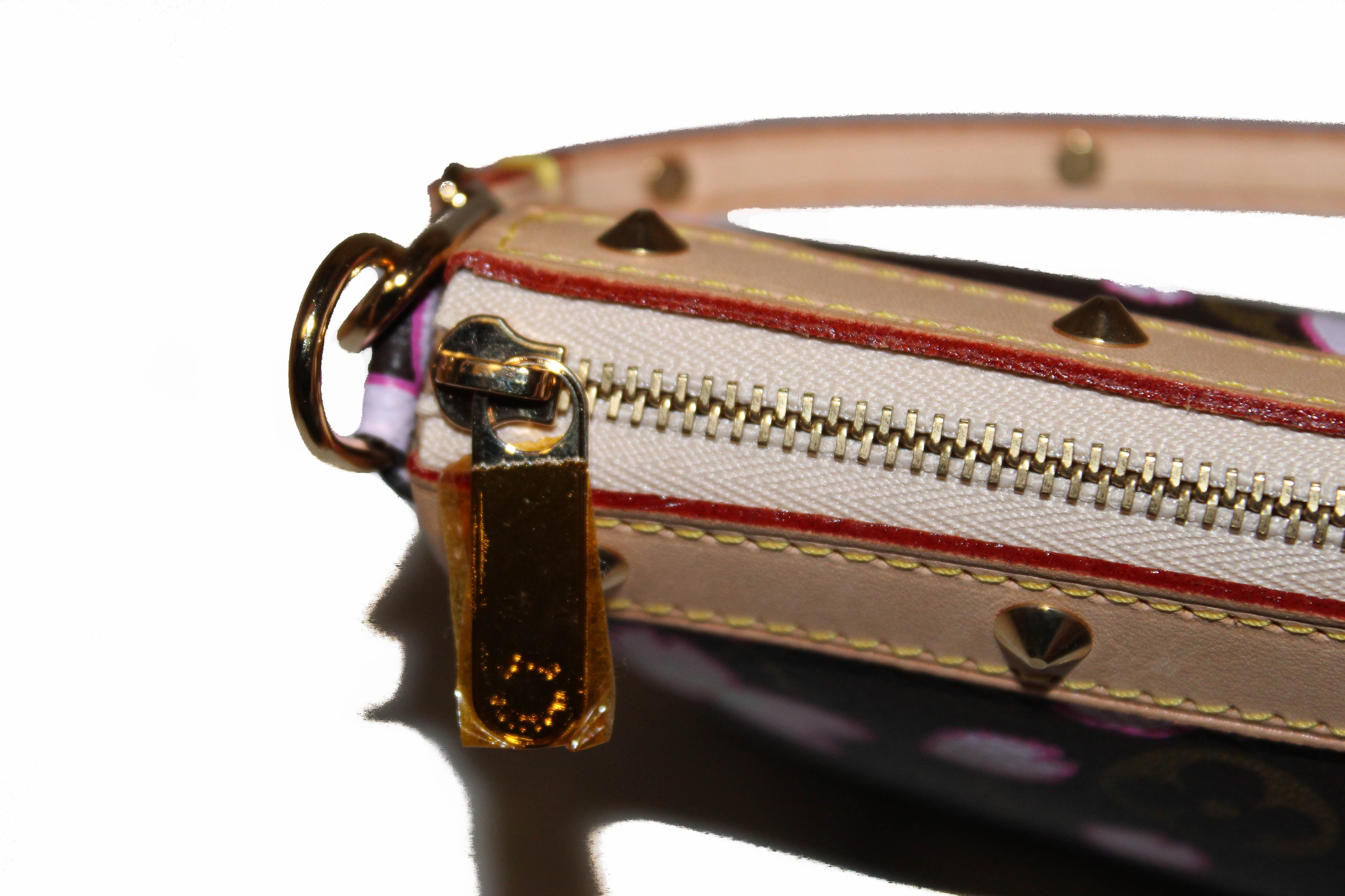 Pochette accessoire handbag Louis Vuitton Brown in Cotton - 28958929