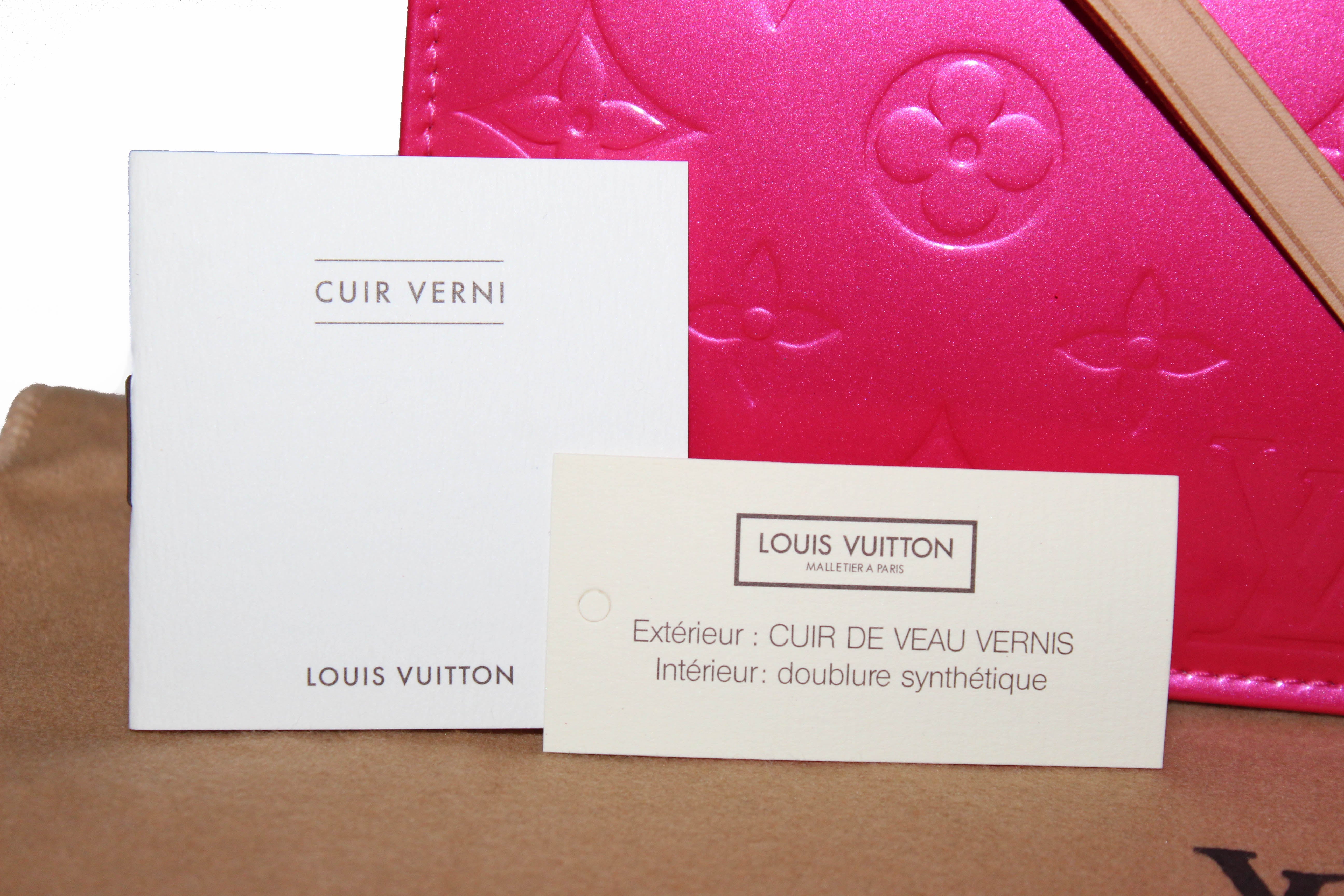 Louis Vuitton Pochette Lexington Monogram Vernis Peppermint in