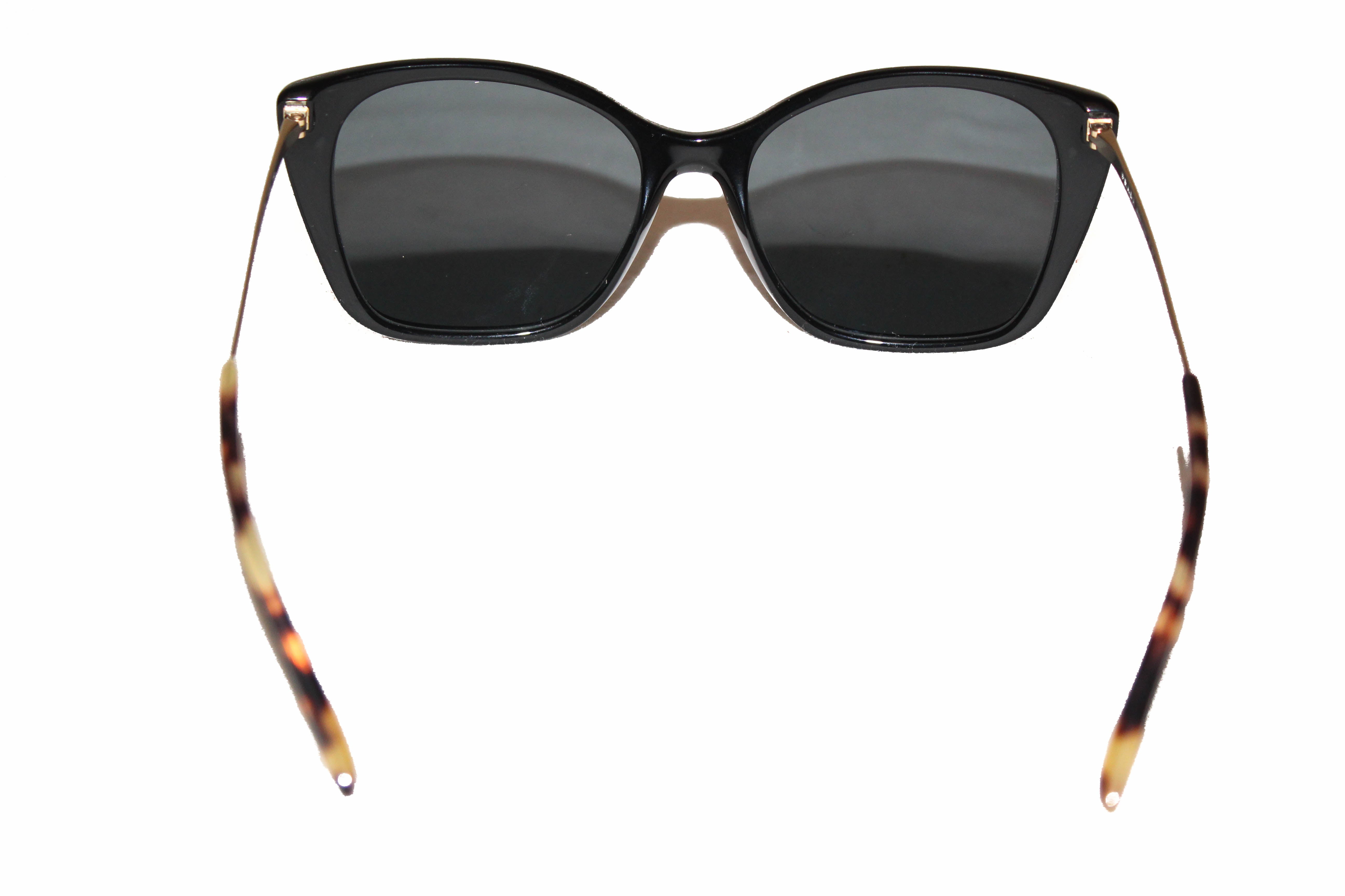 Authentic Prada Black/Grey Polarized Sunglasses SPR12x