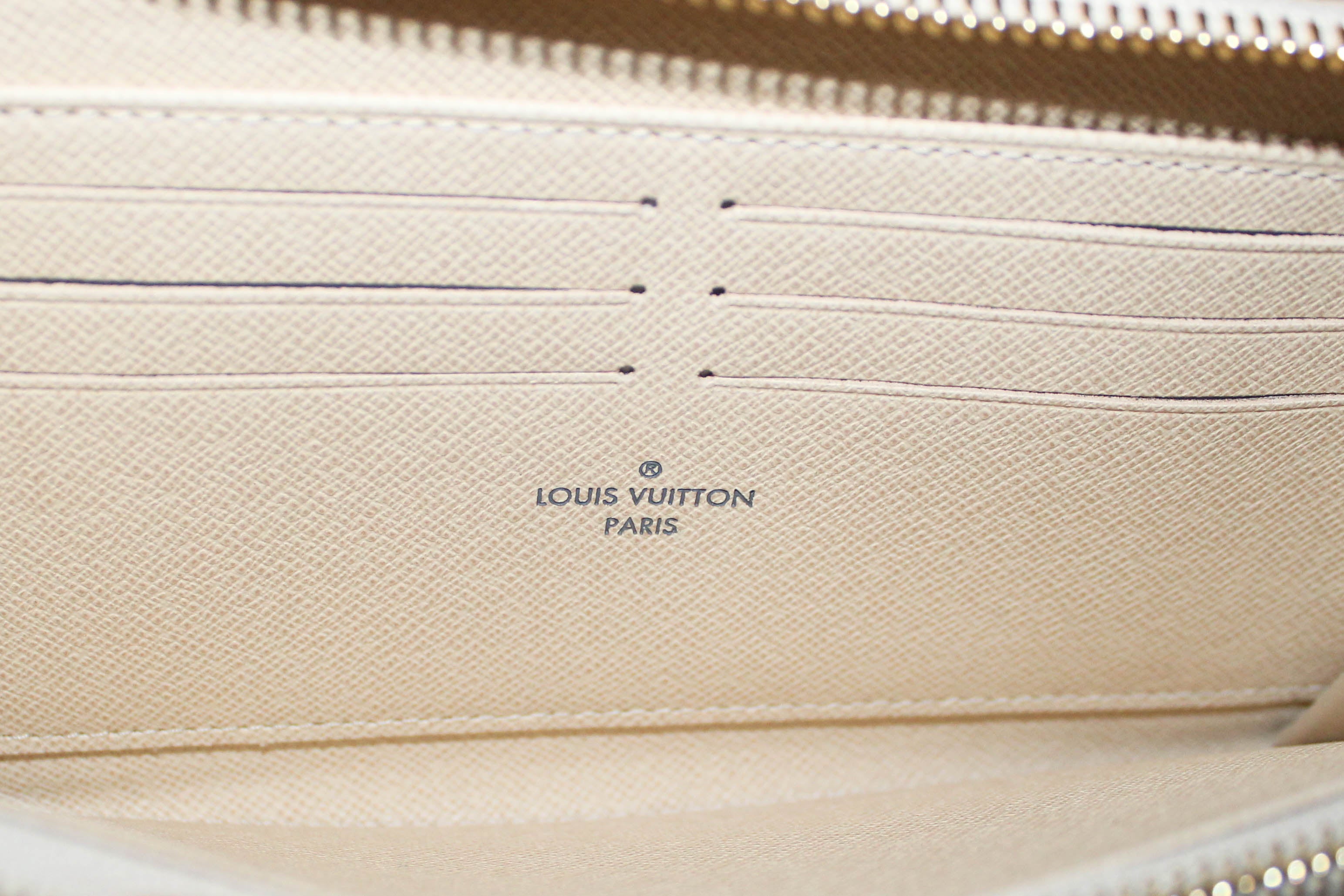 Louis Vuitton Damier Azur Zippy Continental Wallet QJA0FK0NWB100