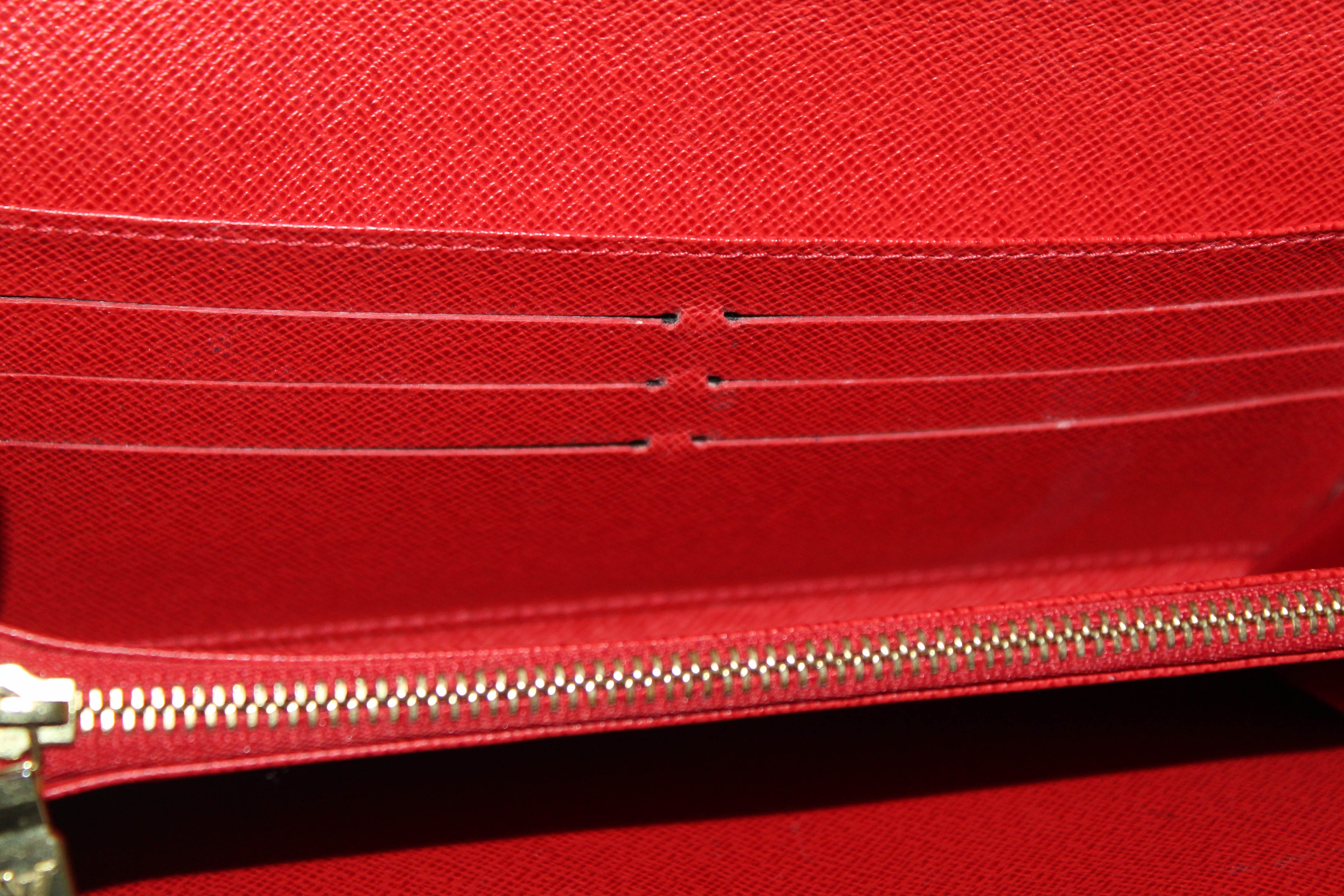 Shop Louis Vuitton PORTEFEUILLE SARAH 2022 SS Sarah wallet (M62234, M62235)  by Chaos3