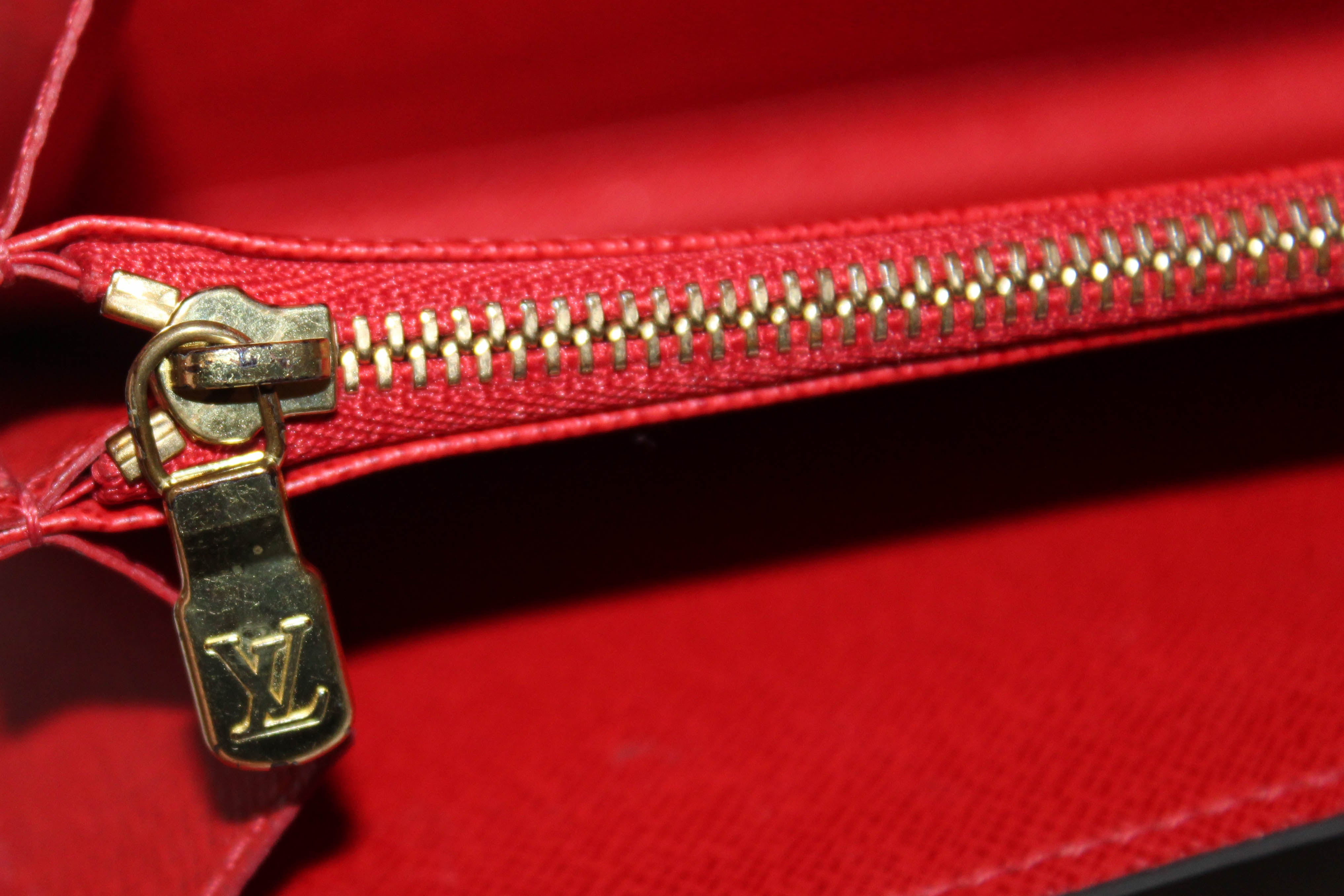 Louis Vuitton Rare Groom Bellboy Long Portefeuille Sarah Flap Wallet 867618